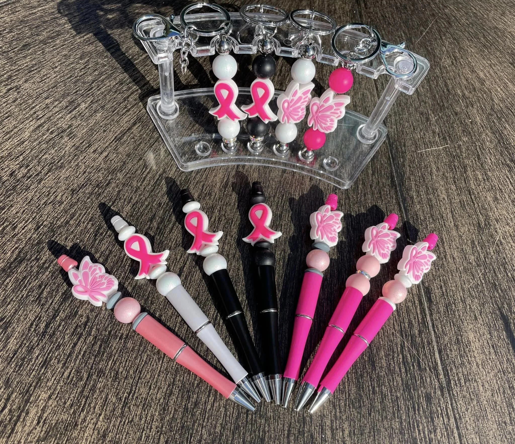 beaded-pens-keychains-pink-ribbon.jpeg.jpeg