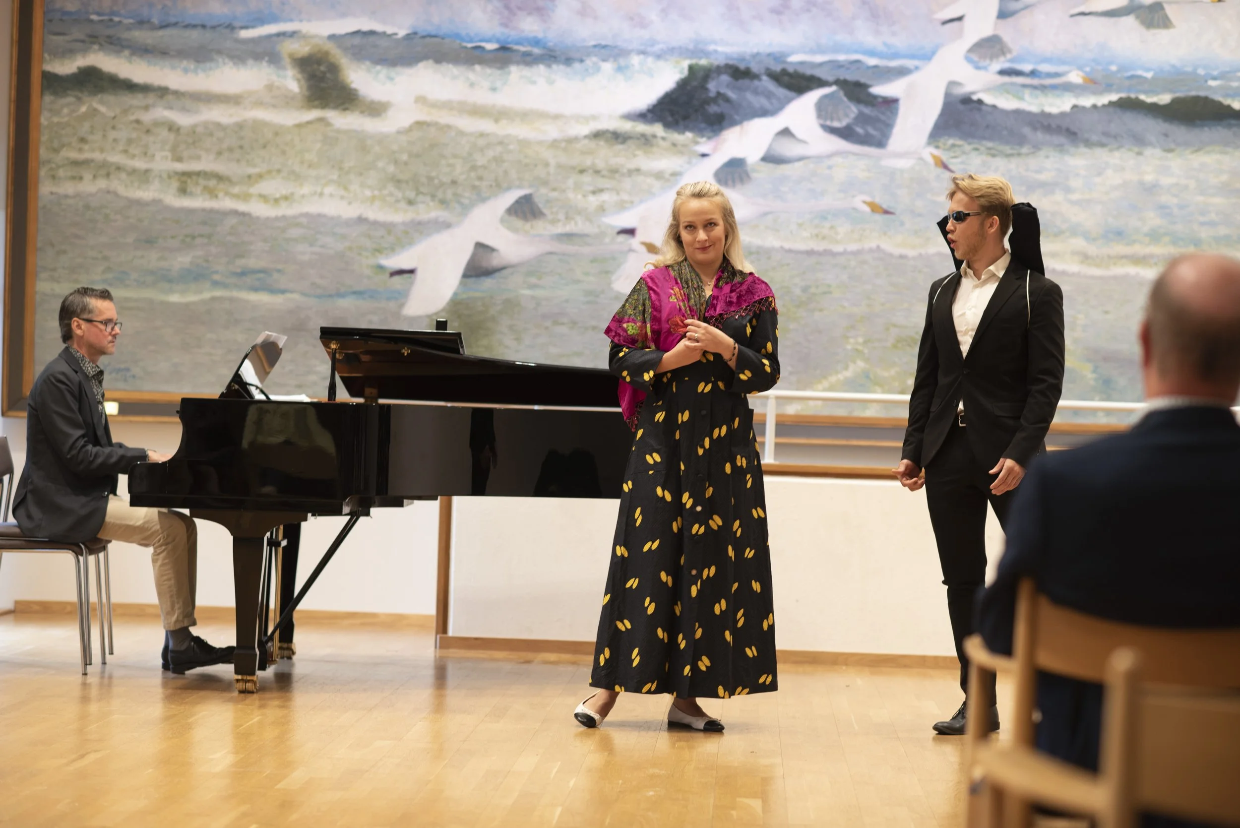 Conny Antonov - piano, Elisabeth Ekberg - soprano, Lukas Gustafsson - baryton