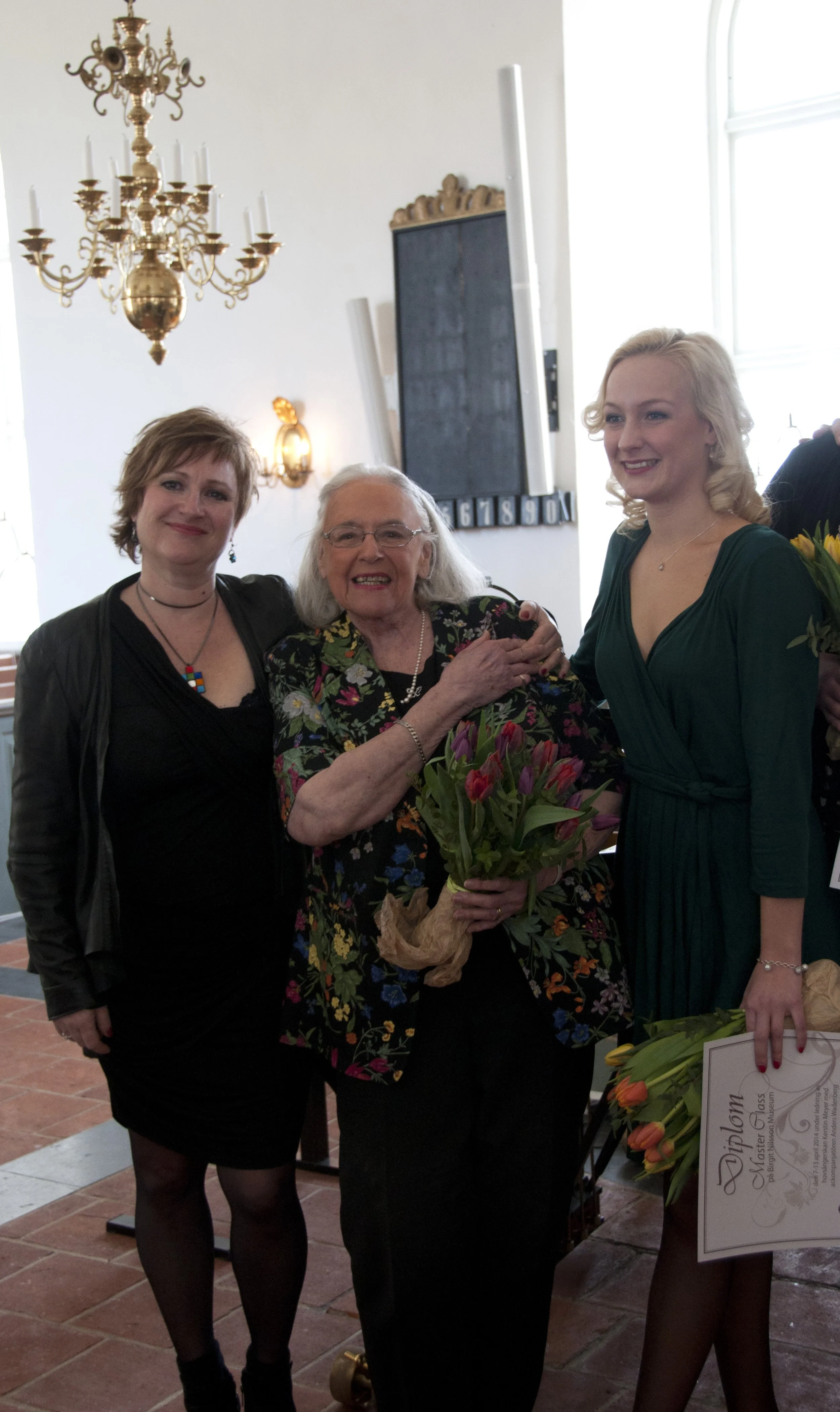 Birgit Nilsson Masterclass Concert Västra Karups Church, Sweden
Gitta-Maria Sjöberg, Kerstin Meyer, Elisabeth Ekberg