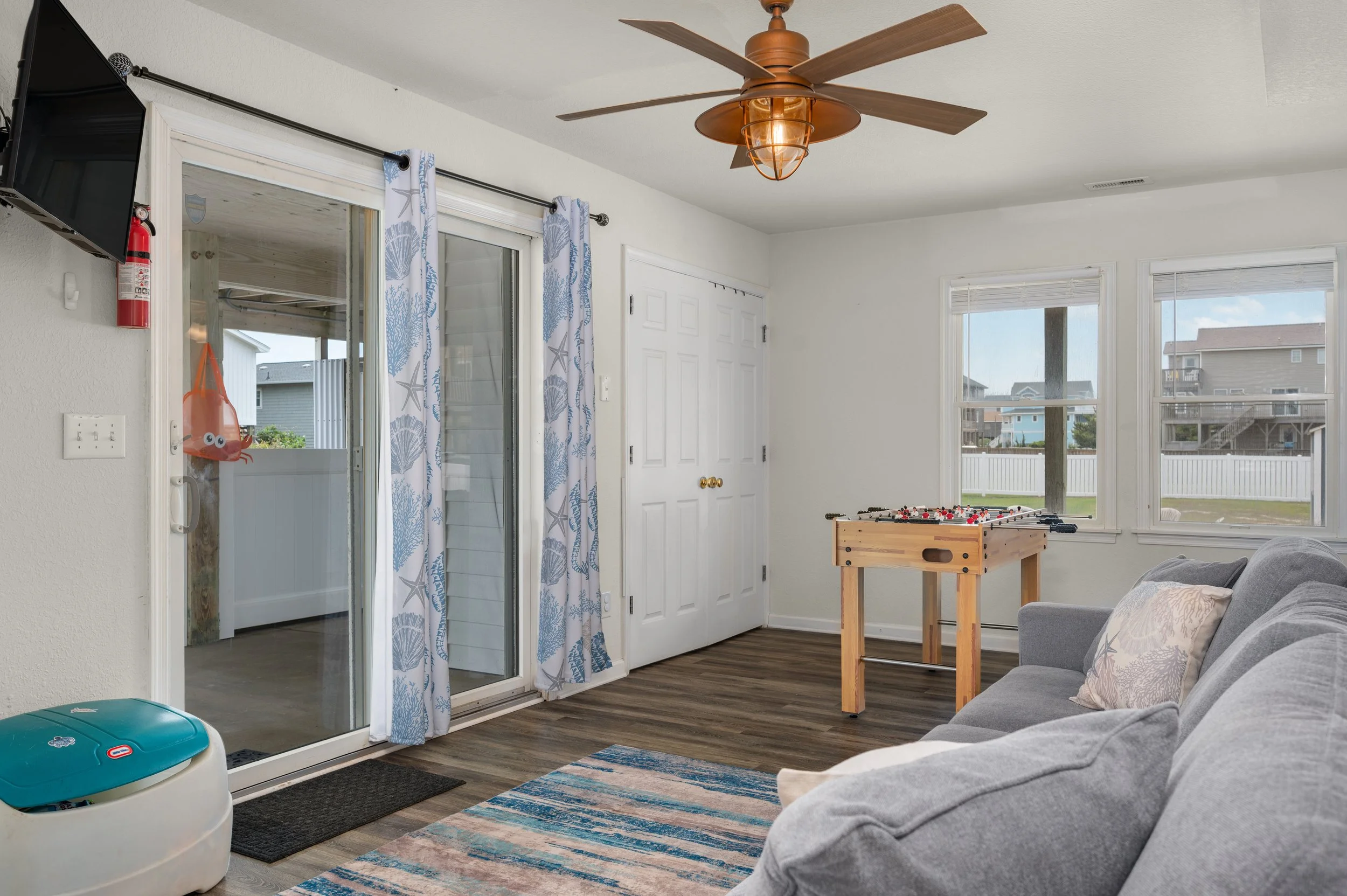 79-print-109-E-Danube-BL-Rec (2).jpg