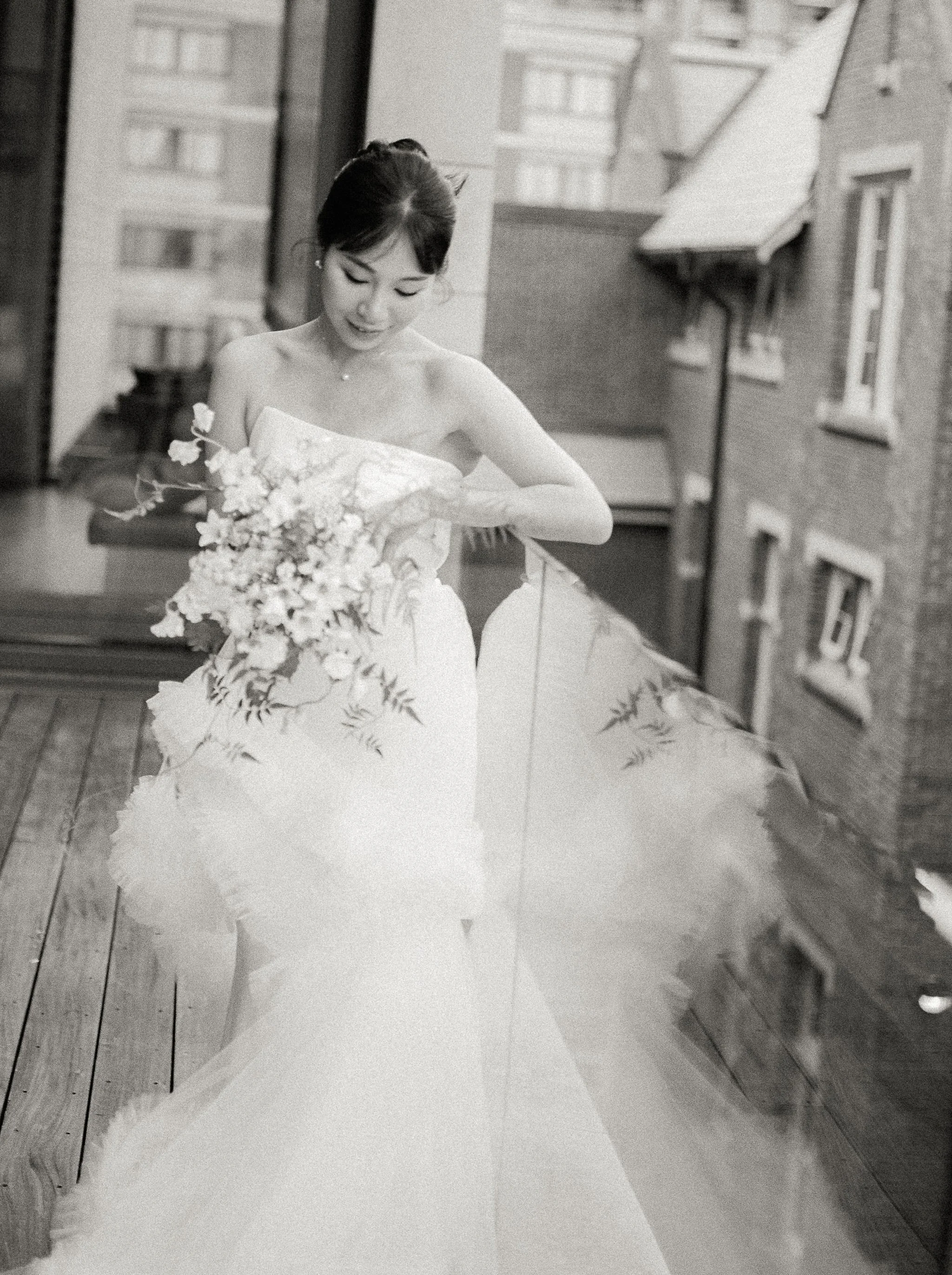 155_Wedding_Kristie&Jiuru_GardinerMuseum_MaricleKangPhoto.jpg
