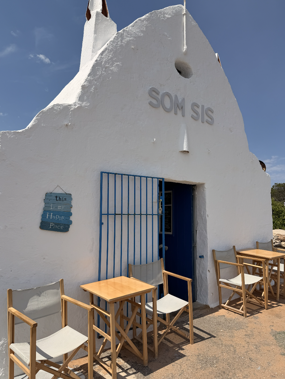 som-sis-chiringuito-binidali-menorca-local-guide.png