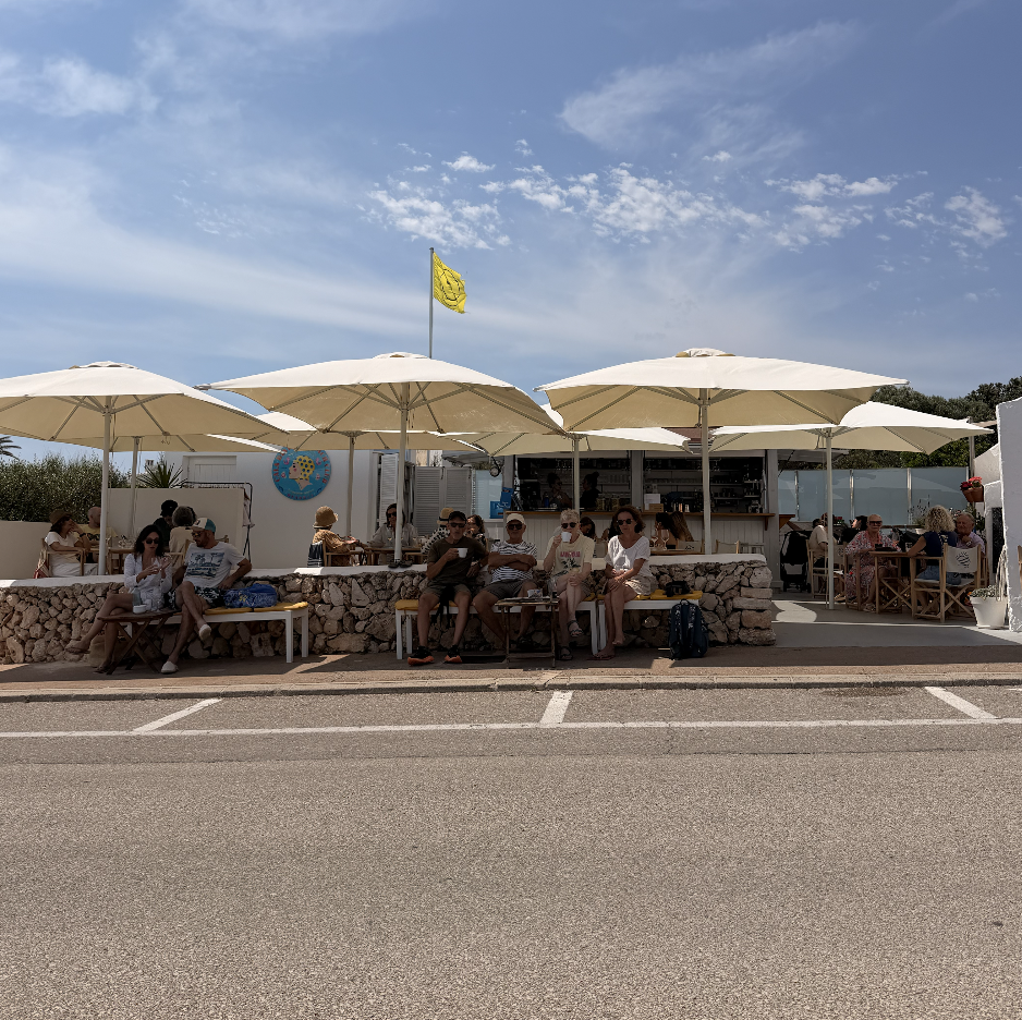 som-sis-chiringuito-binidali-menorca-local-guide.png