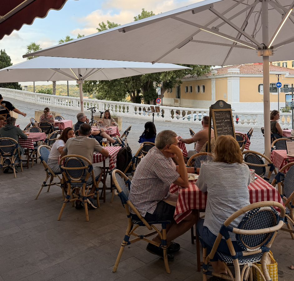 BAR AUGUSTIN