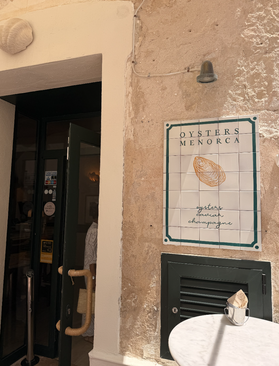 oysters-mao-mahon-menorca-restaurant-best-guide-eat.png