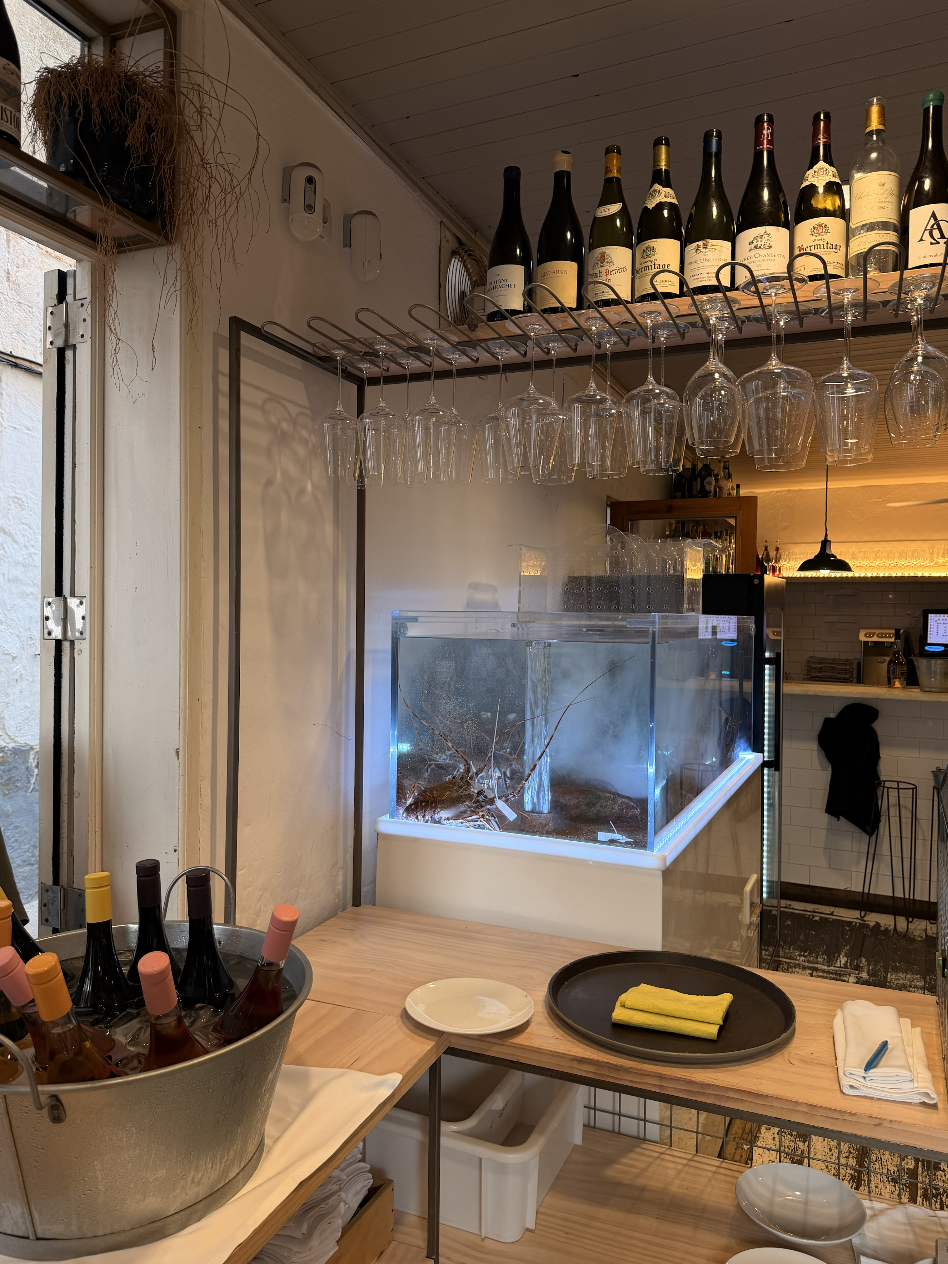 ulisses-bar-menorca-ciutadella-wine-drinks.png