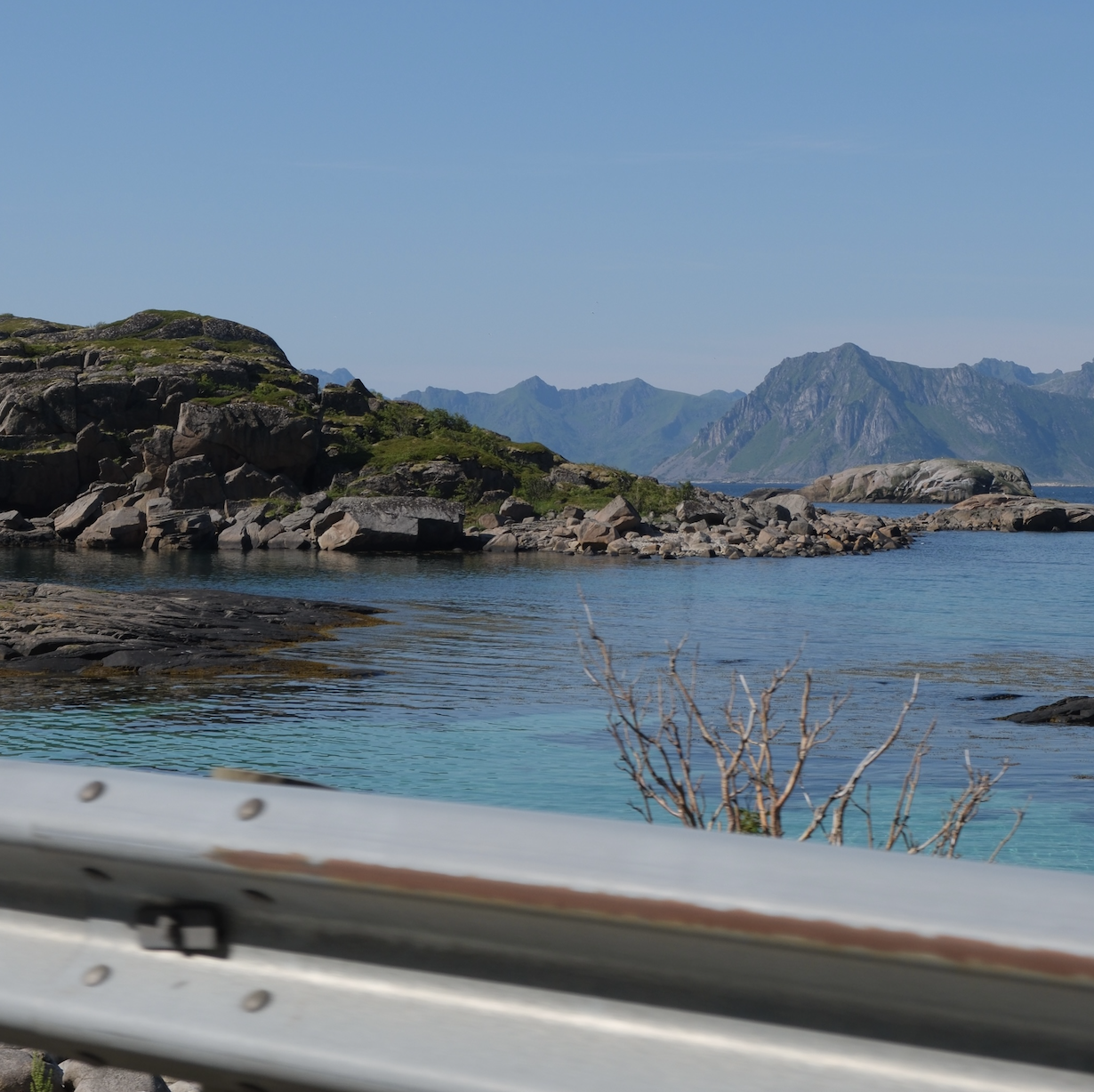 lofoten-guide-road-trip-car-rental-norway