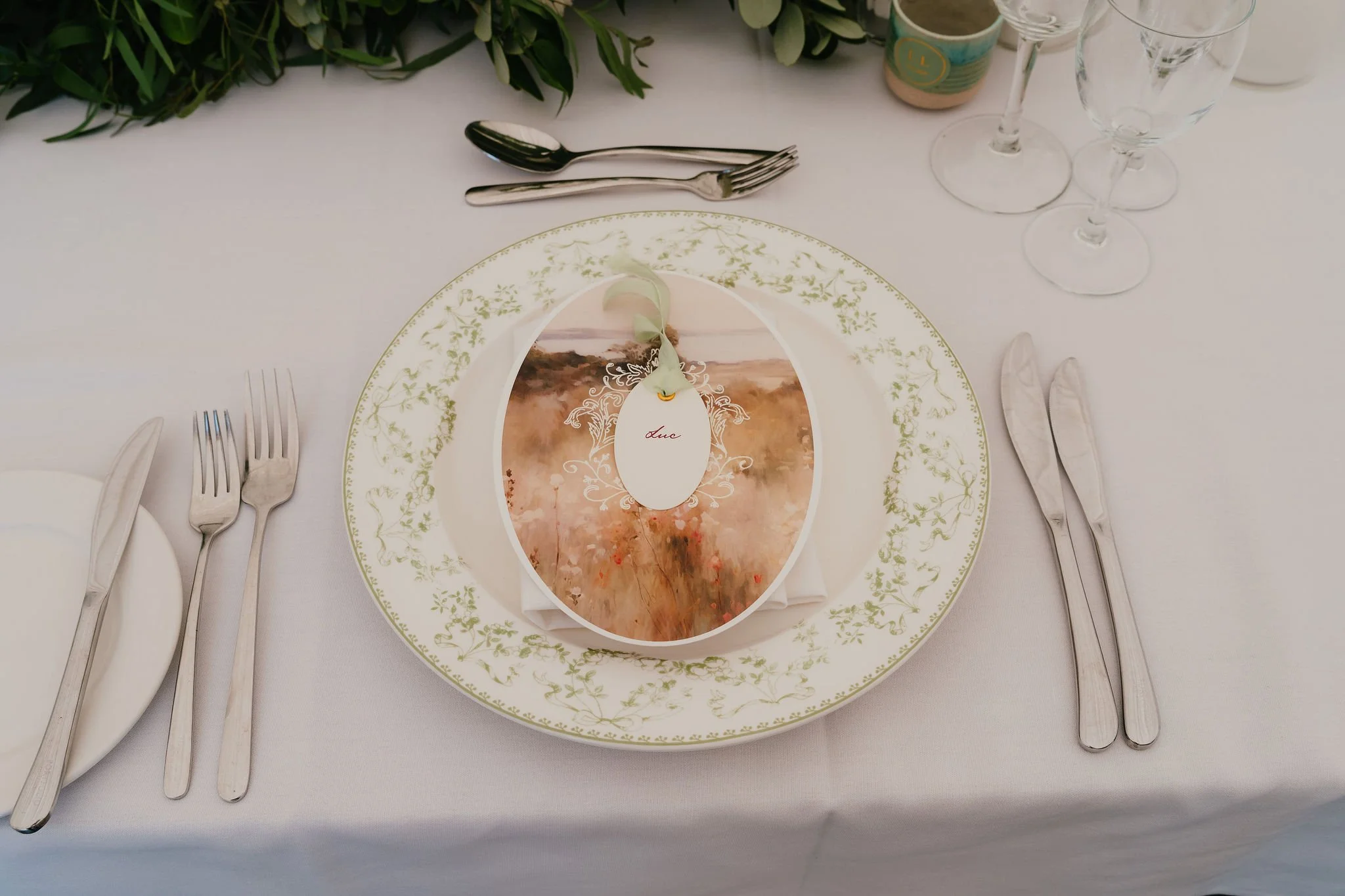 wedding-menus-oval-place-card.jpg