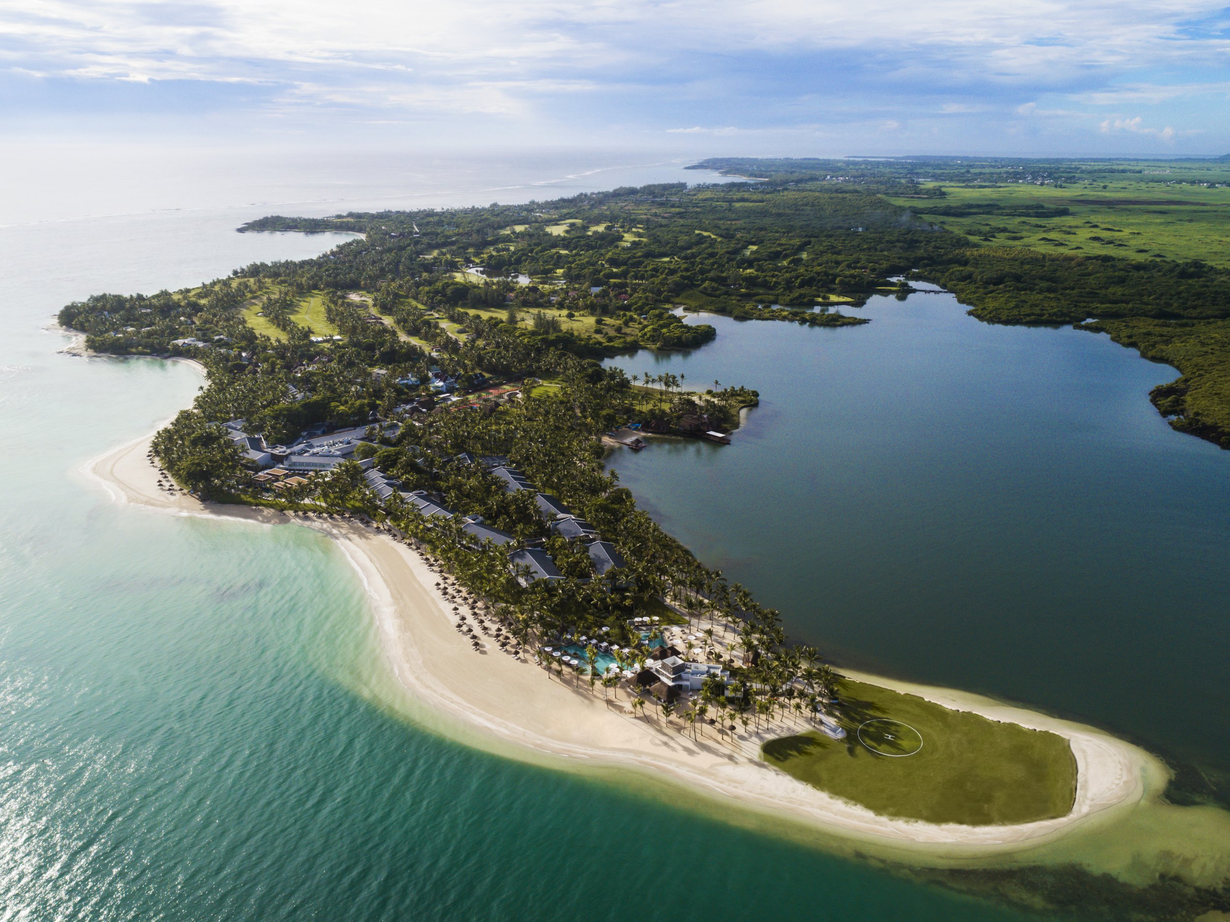 OO_LeSaintGéran_Resort_Overview_Aerial_View_02.jpg
