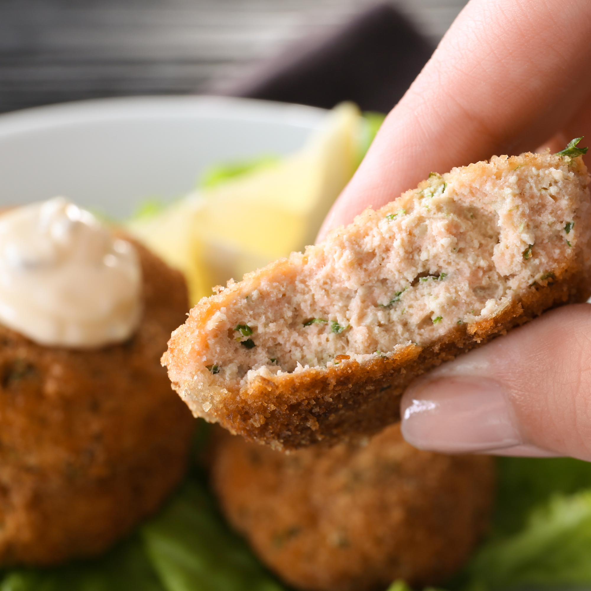 Croquettes moelleuses de saumon aux herbes fraîches