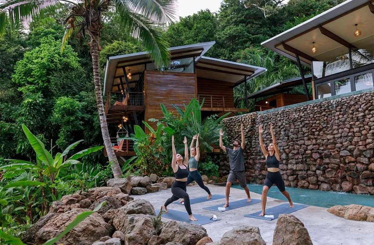 Yoga practice at Isla Palenque