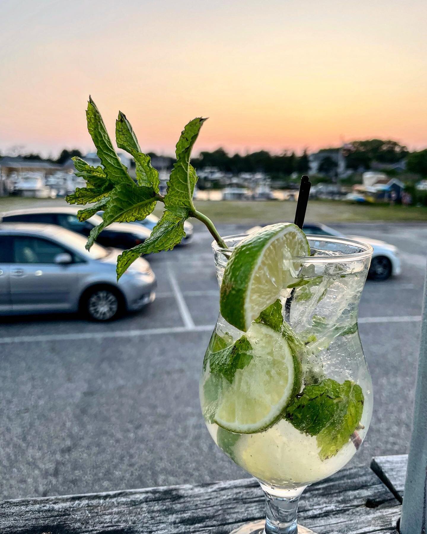 Mojitos made with fresh mint from our garden paired with a sunset you can&rsquo;t beat 🌅

#hamptonsnewyork #hamptonshappyhours #thehamptons #hamptonbays #refreshingcocktails #longislandeats #freshmint #hamptonslife #deliciouscocktails