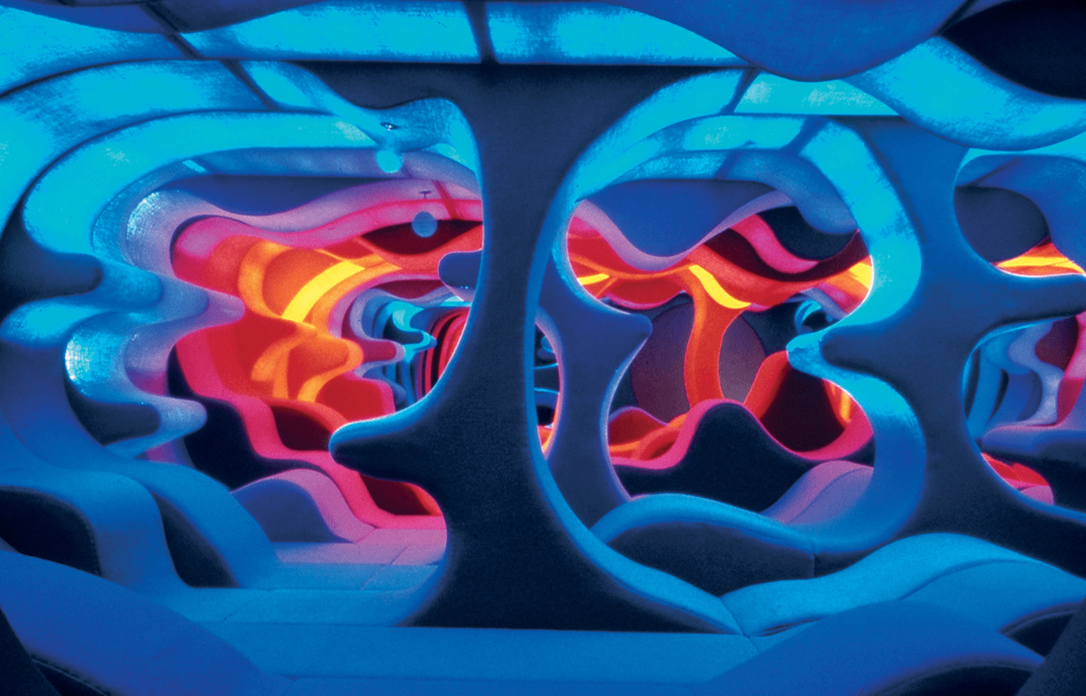 The Return of Total Environments: Immersive Architecture