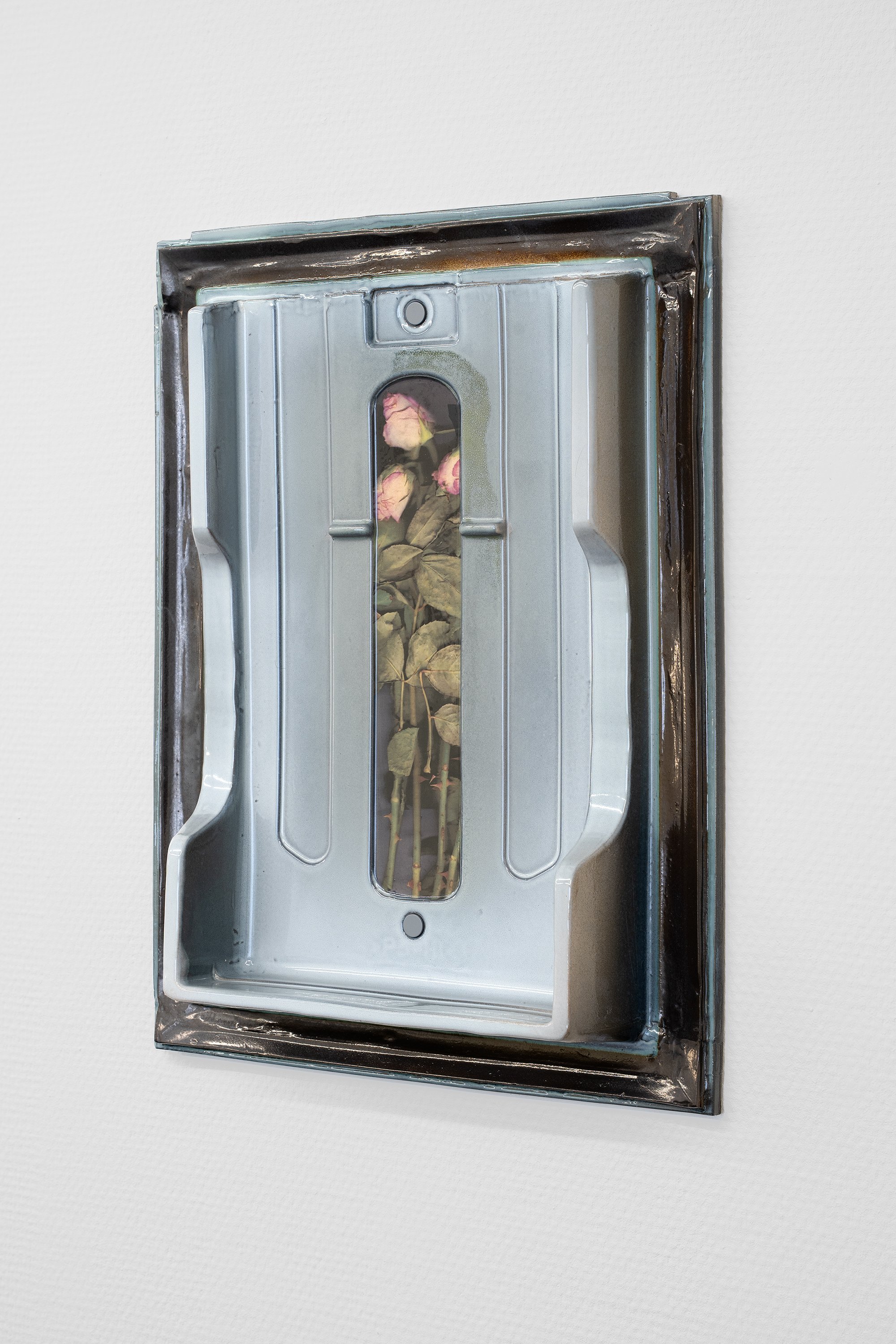 Monika Grabuschnigg 
Cold Storage (Stockpile)
2021
Ceramic
48 x 36 x 8 cm