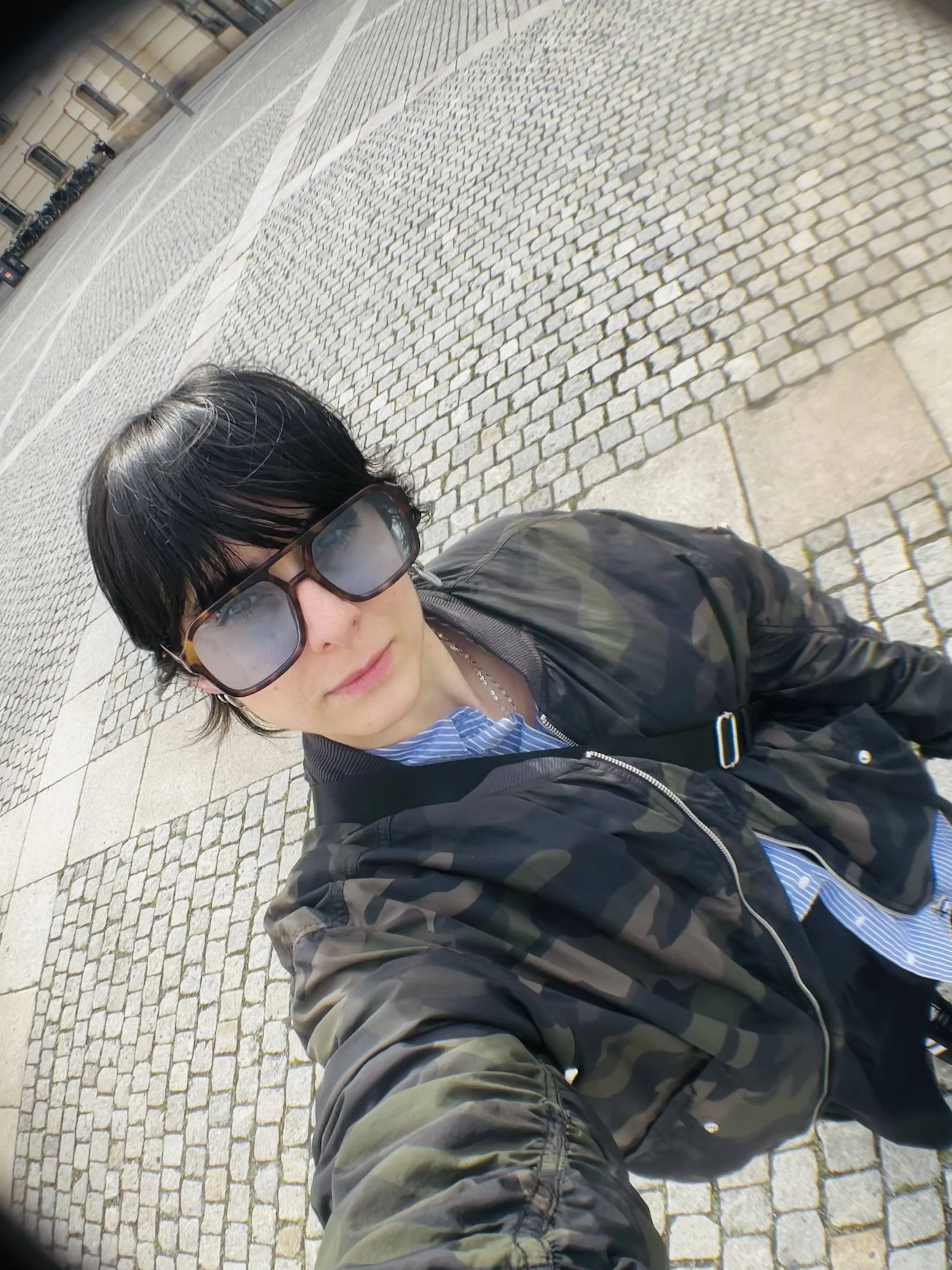LUISA M. GONZAALEZ