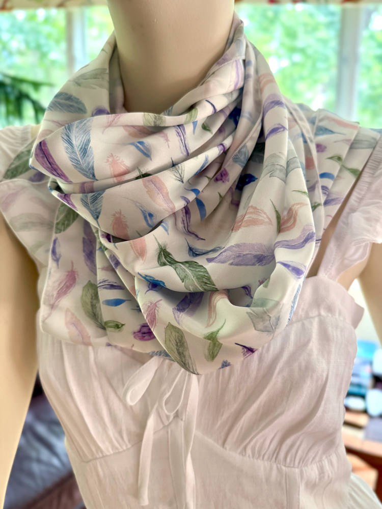 Scarf/Shawl in Featherlight