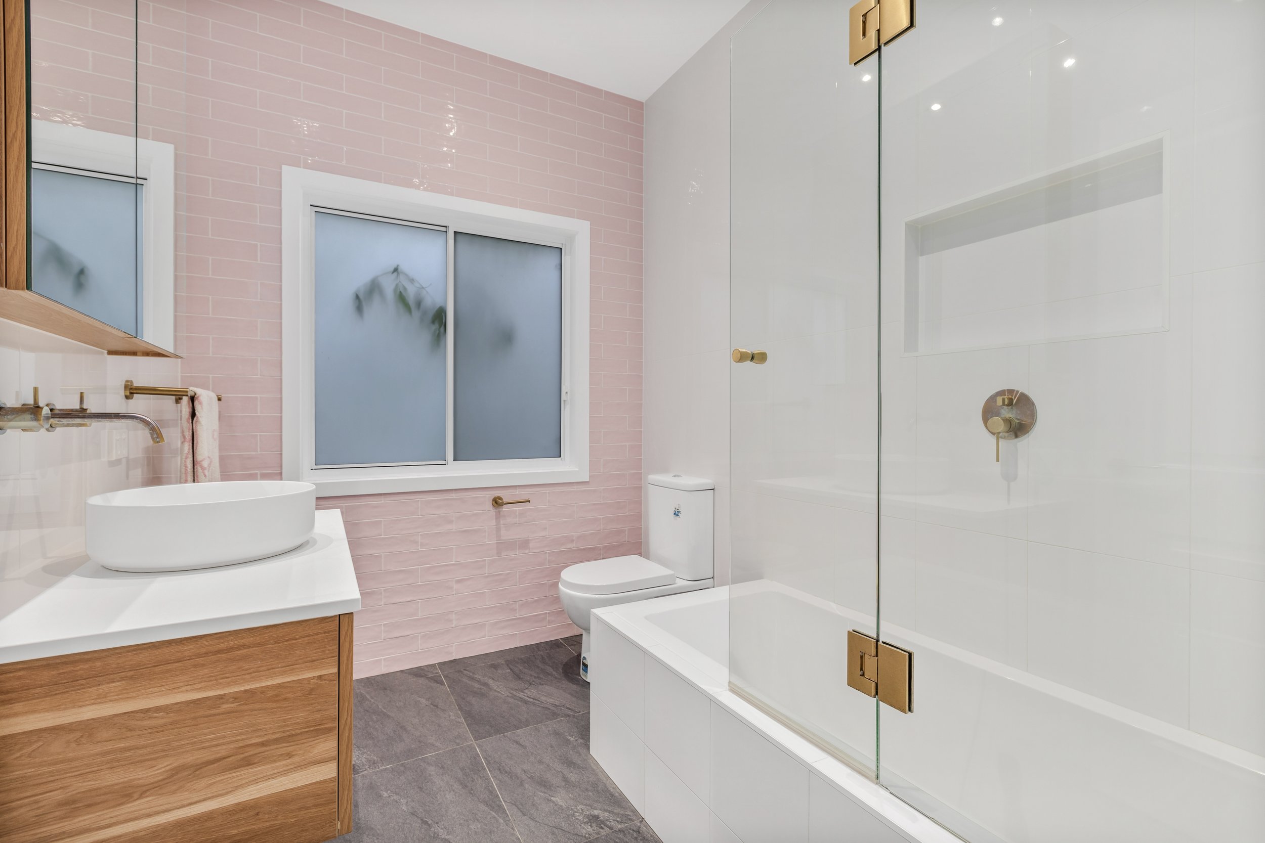 138 Ryan St hi res-4.jpg