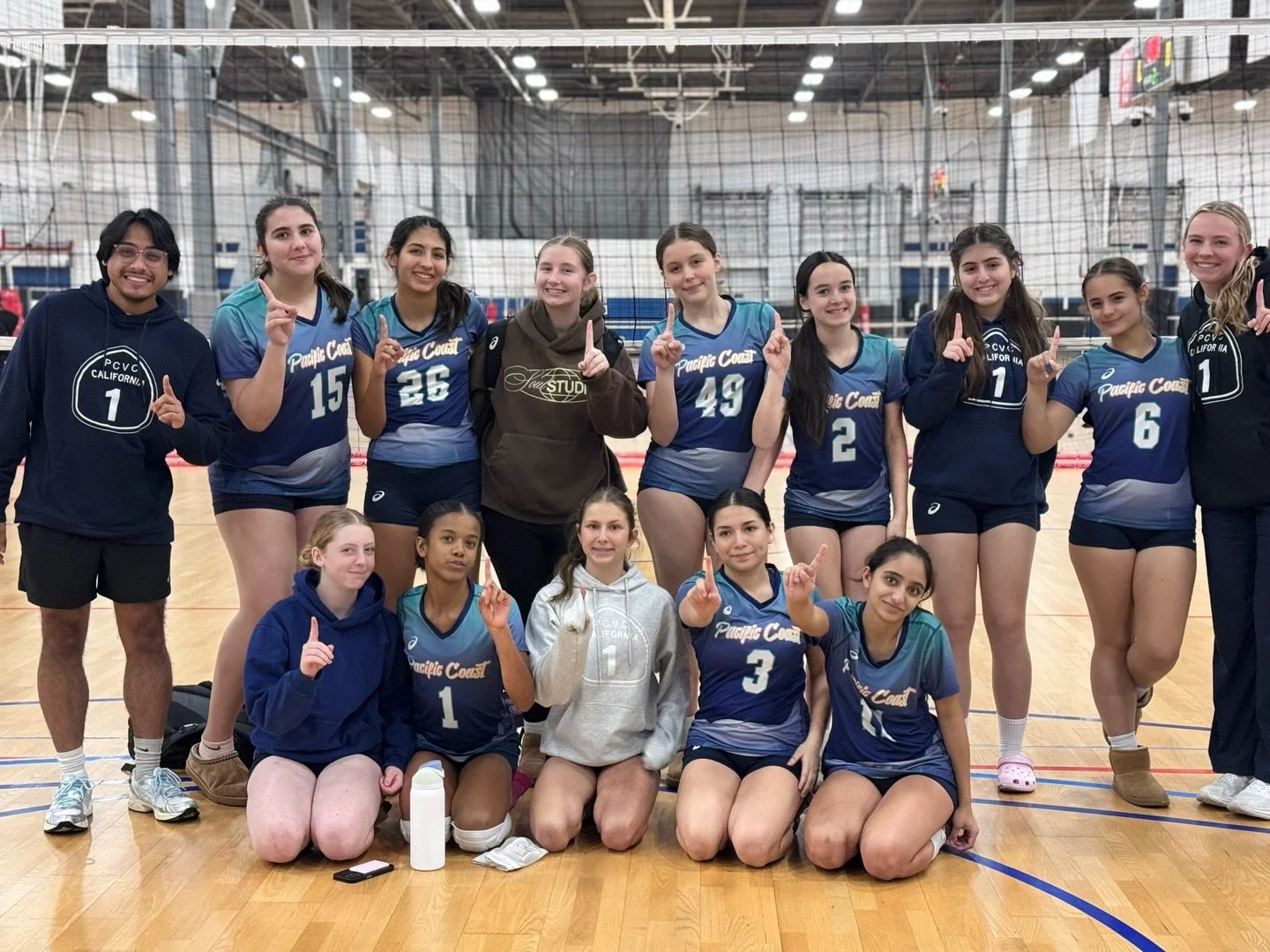 15 Kai came and conquered this past weekend at their SCSN tournament and are moving their way up! Congrats girls!

#pacificcoastvolleyballclub #pcvc