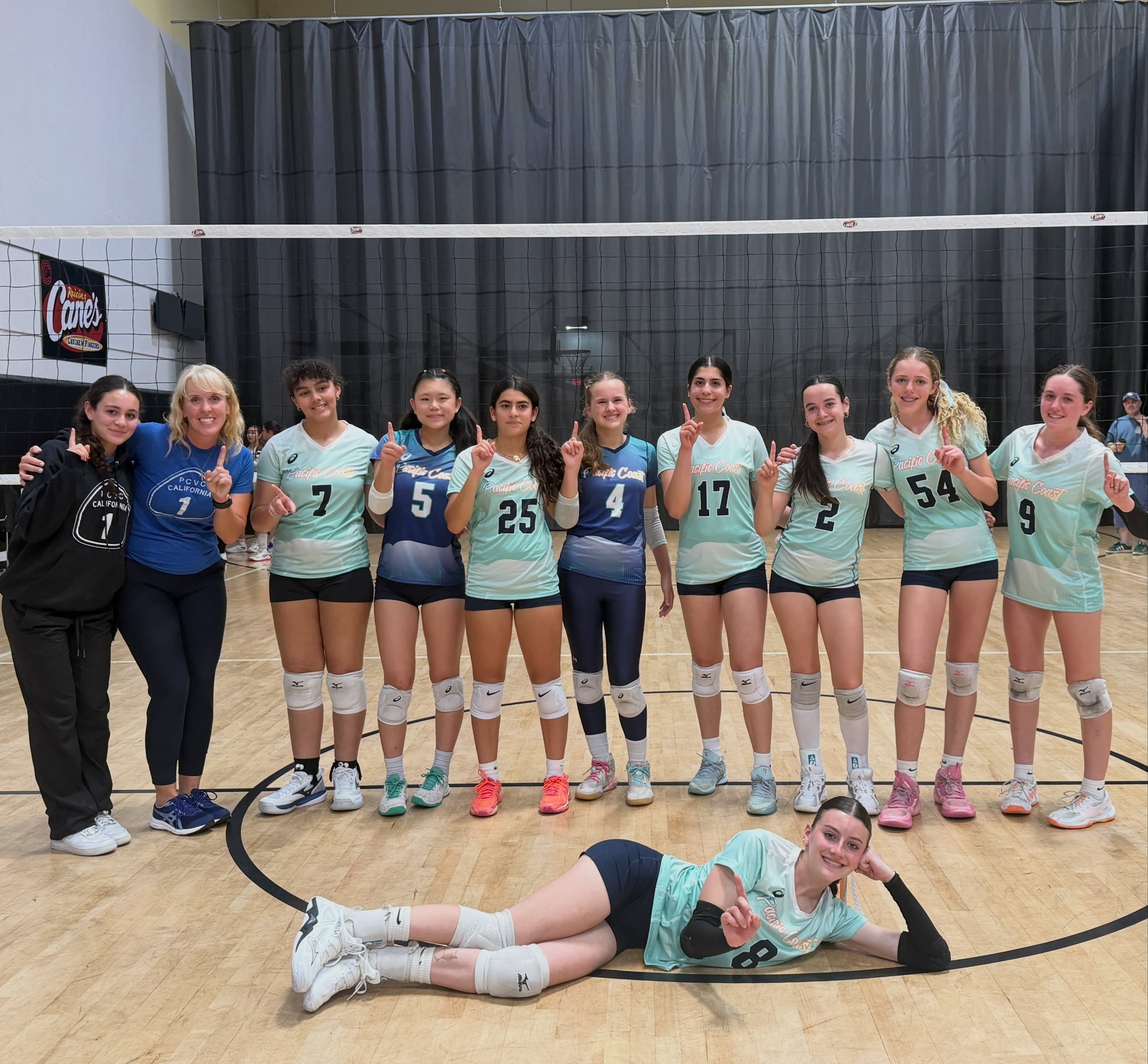 Keep the undefeated rolling! Congrats 14 Kai for going 3-0 and finishing 1st in their pool on Day 1 of their SCSN Championships! Onto Day 2!

#pacificcoastvolleyballclub #pcvc