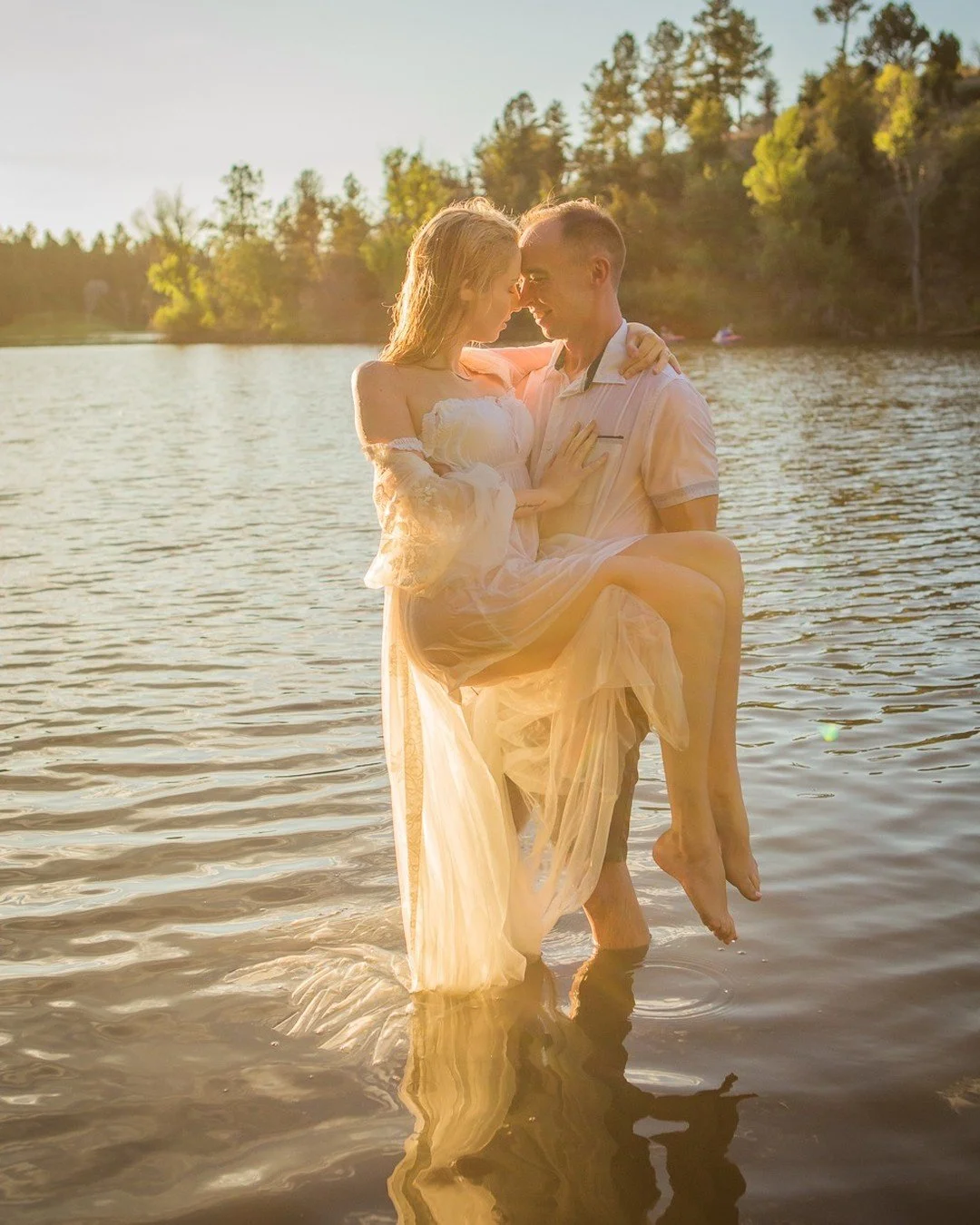 A few of my favorite Engagement Session moments with the adorable Alyssa &amp; Jonah. So excited to photograph their wedding this fall! 💟 💍