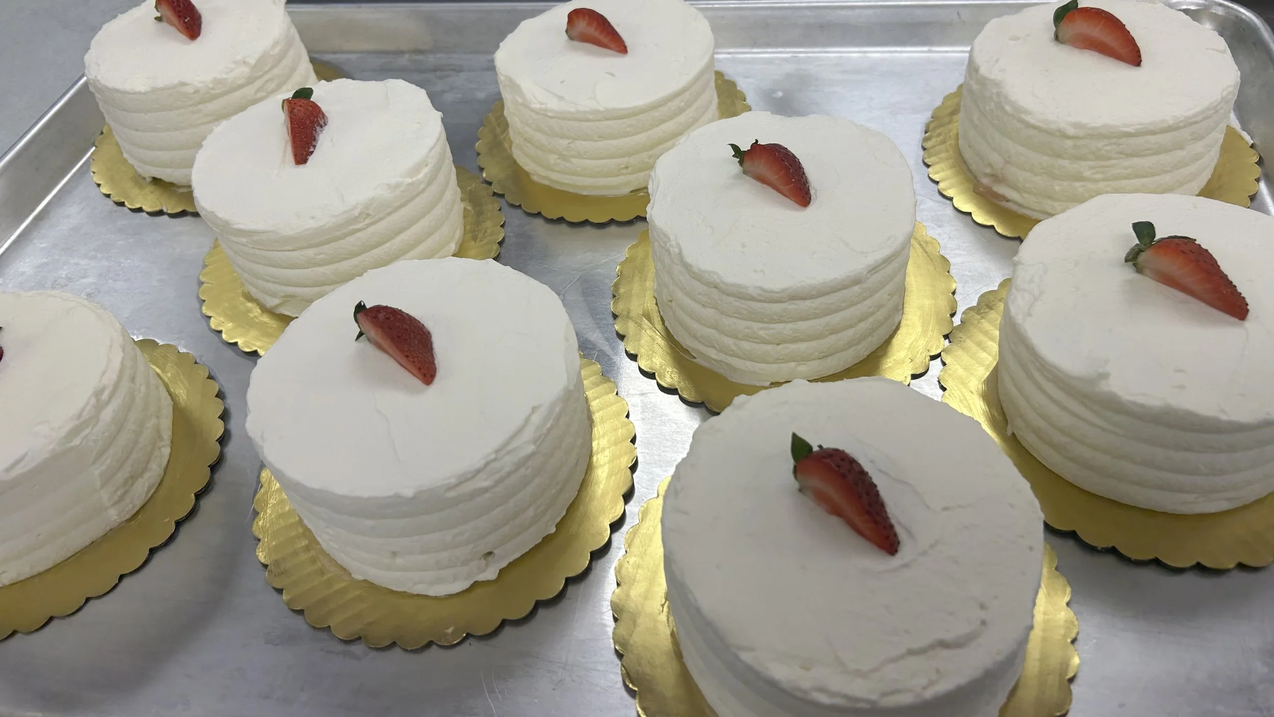 Mini Cakes and Petit Fours