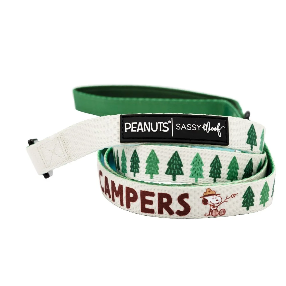 PEANUTS-GREEN-TAILS-ON-TRAILS-LEASH.jpg