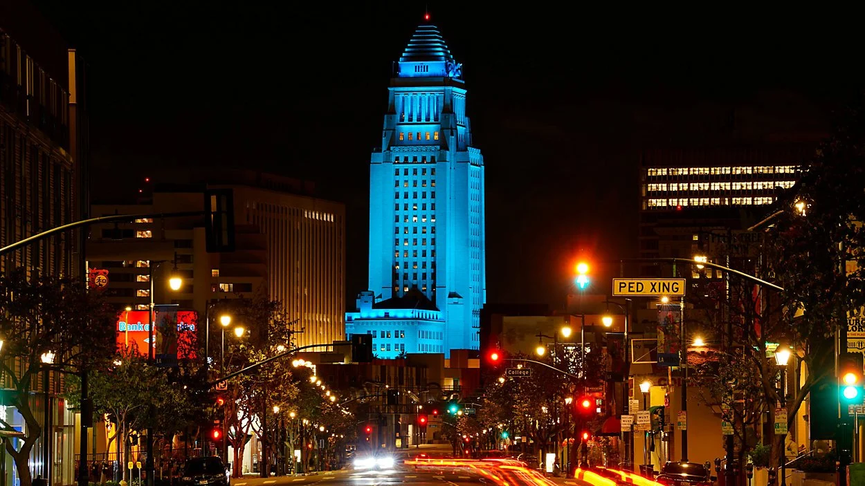 111821-la-city-hall-blue-ap1_11182021.jpeg