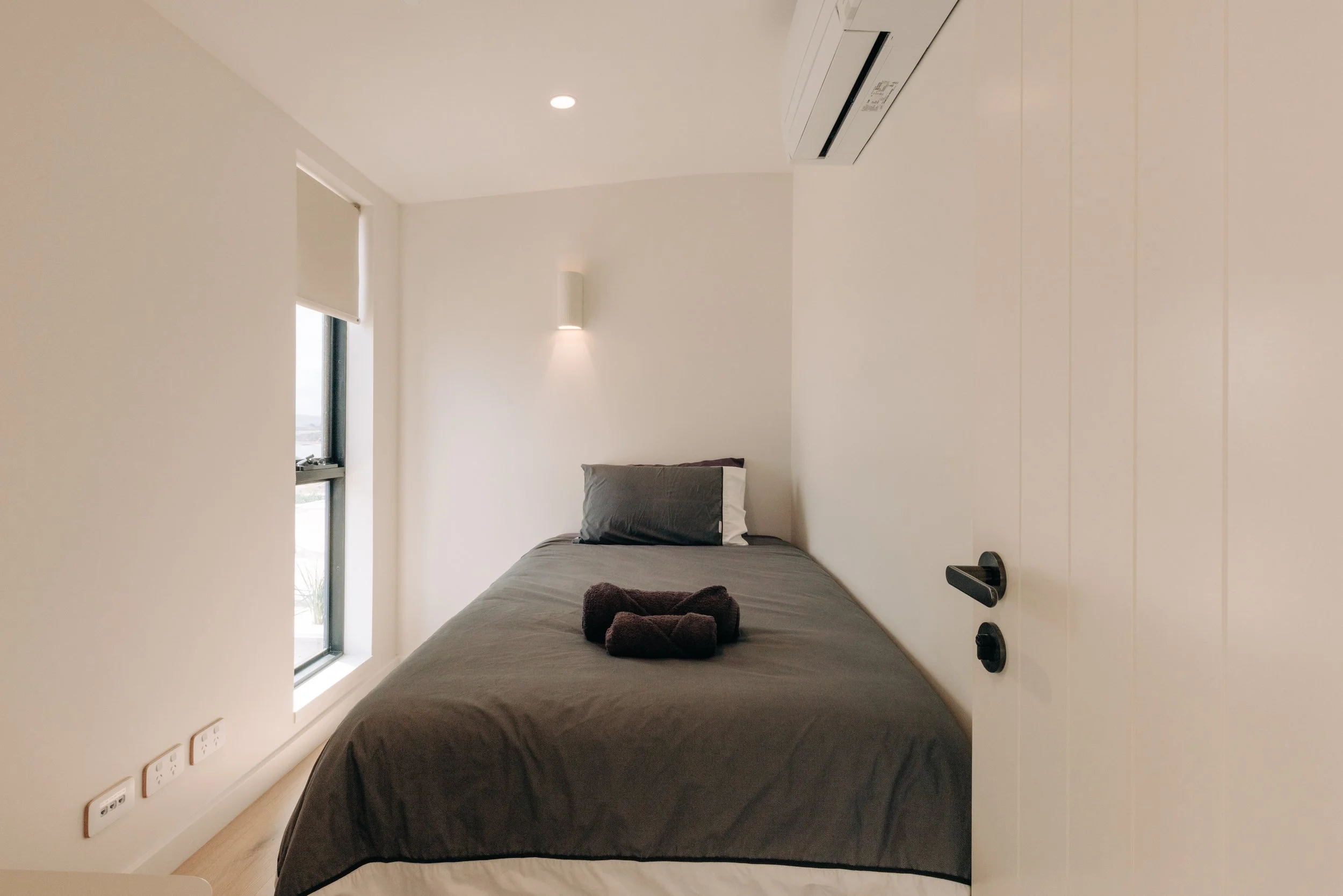 Private Retreat King Single Rom.jpg