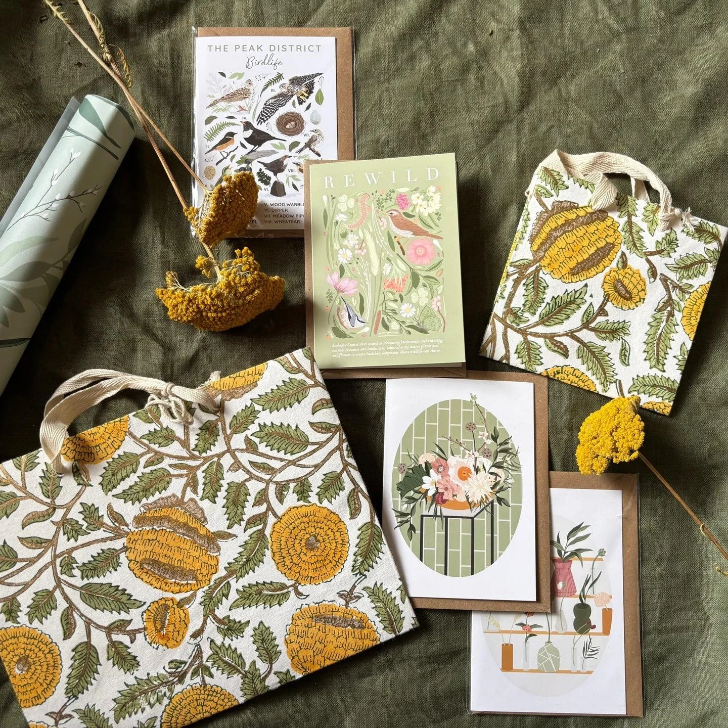 The end of term is just around the corner, and summer is calling!
As the days grow warmer and sunshine fills the air, it&rsquo;s the perfect time to say thank you.
Our gifts, filled with golden, sun-kissed tones and boho charm, are just the thing to 