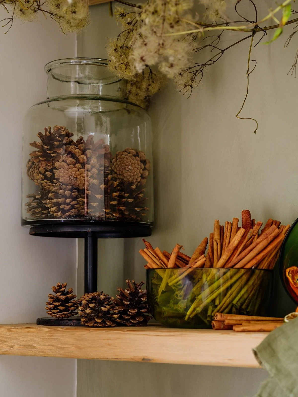 Wreath Prep is in full swing ✨ 
Our studio is filled with warm, earthy tones - Dried fruit, rustic textures, foraged botanicals and all those perfectly imperfect details we love. It also smells dreamy. 

This year&rsquo;s wreaths are all about balanc