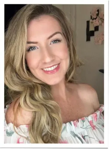Photo of Shona — click to read her bio