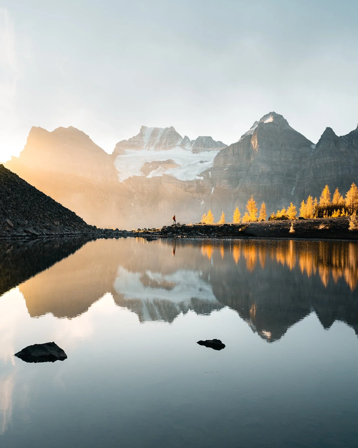 One of the greatest sunrise hikes ever led us up from Moraine Lake to the gorgeous Larch Valley. With no wind, perfect reflections in the mountain lakes, and a soft haze in the air, everything started to glow as the first light came up. With this mou