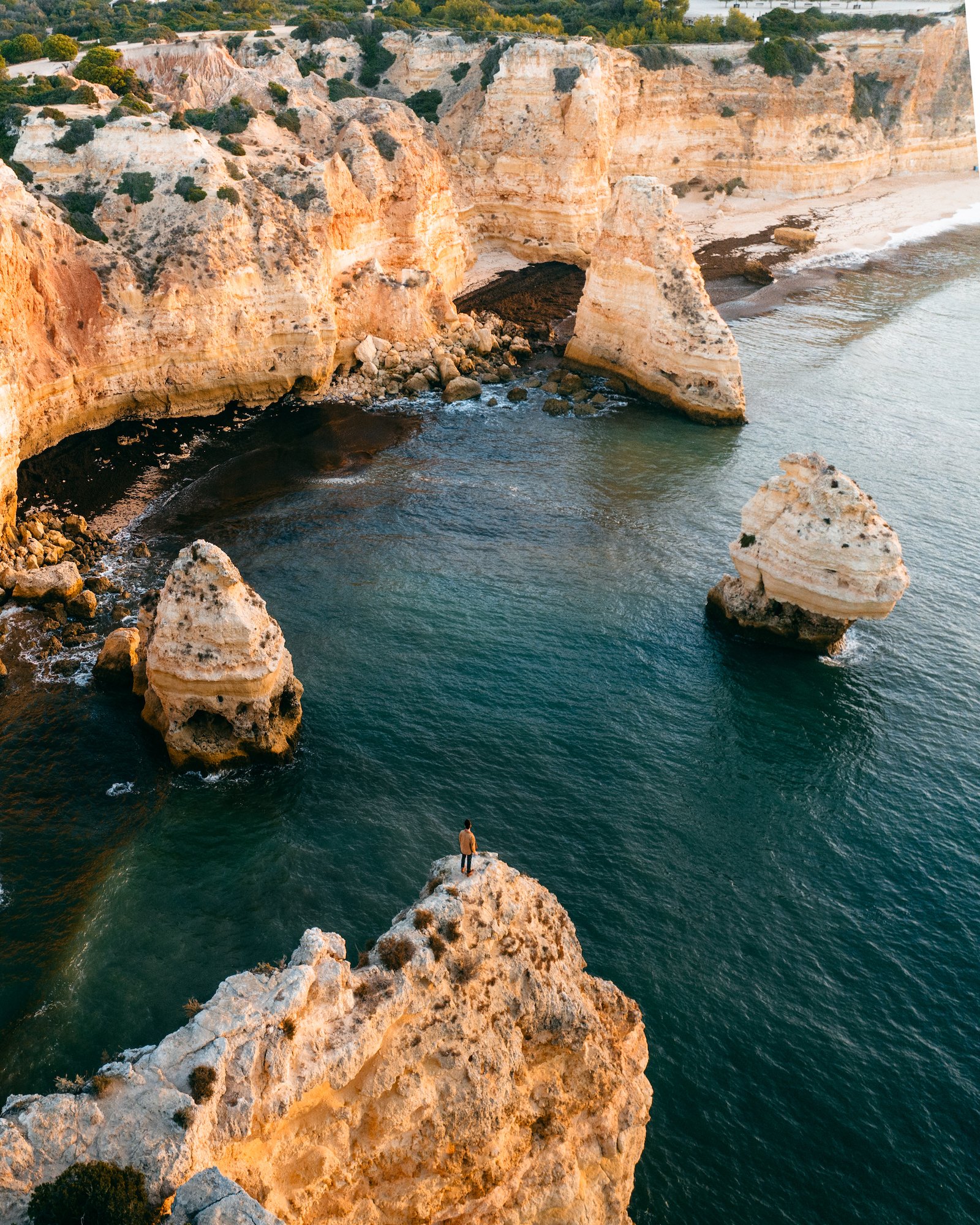 Long.explorer Long-Nong Huang Portugal 2.jpg