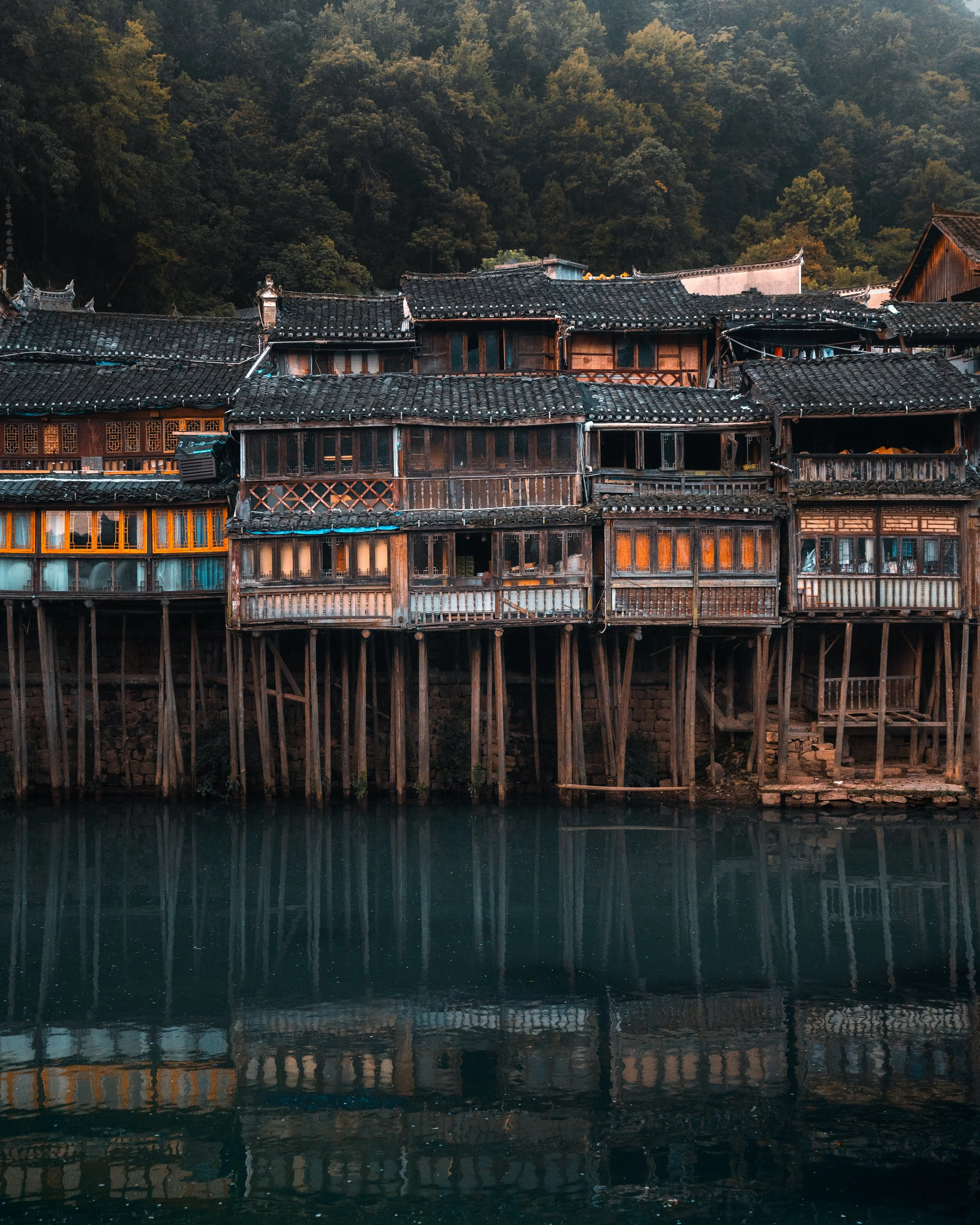 long.explorer Long-Nong Huang China7.jpg