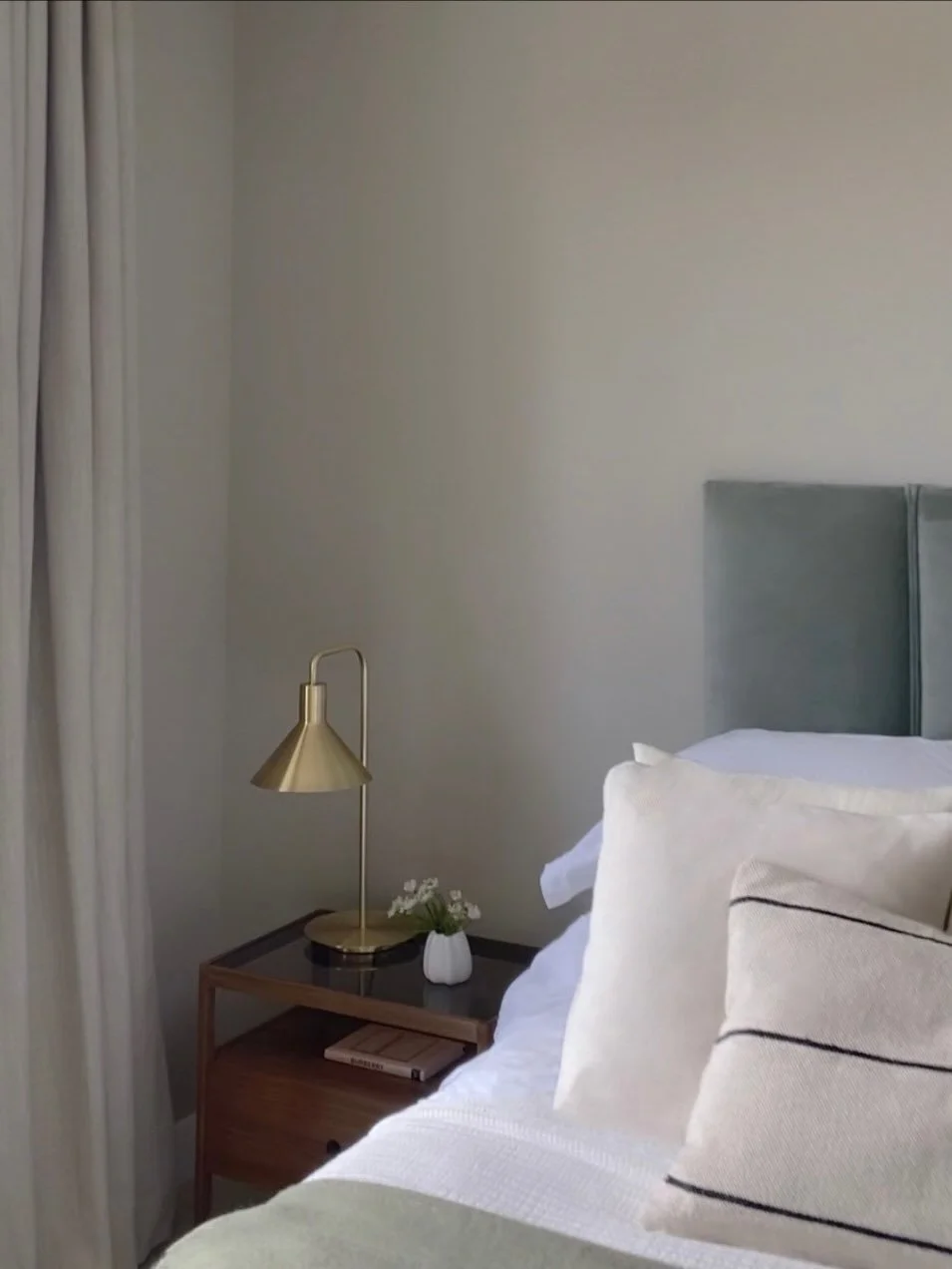 Exploring Soft Palettes 

#interiordesign#bedroomdesign#interiorinspo#softpalettes#irishdesign#interiorstyling#modernliving#designinspᴏ#cosyhome#minimalistdesign