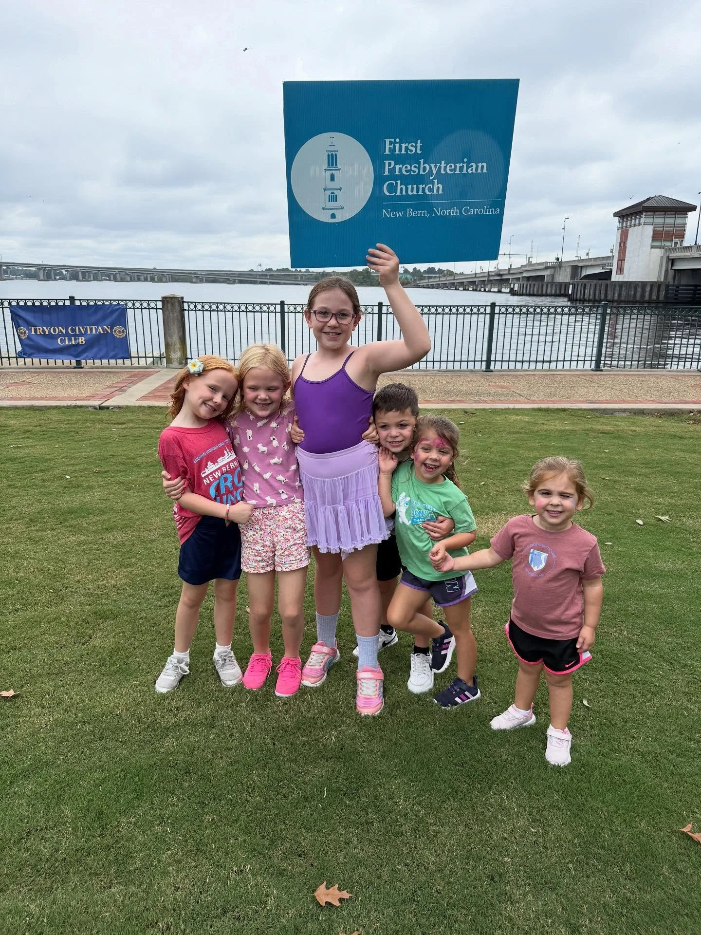 We had such a wonderful time walking in the @crophungerwalk today in New Bern! 🌤️ The rain stayed away, and we loved the chance to walk together with our church family. ❤️ The CROP Walk helps fight hunger here in our community @rcs_newbern and aroun