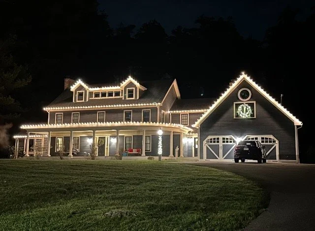 Holiday Light Hanging Service