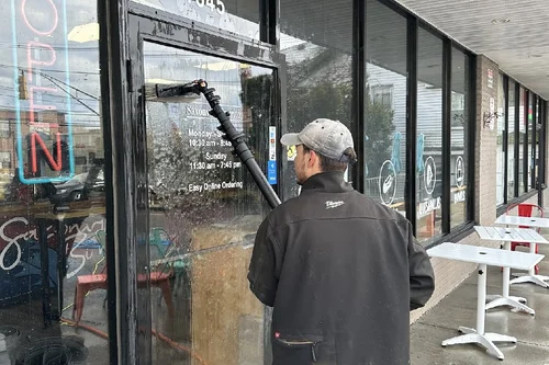 Commercial Building Washing
