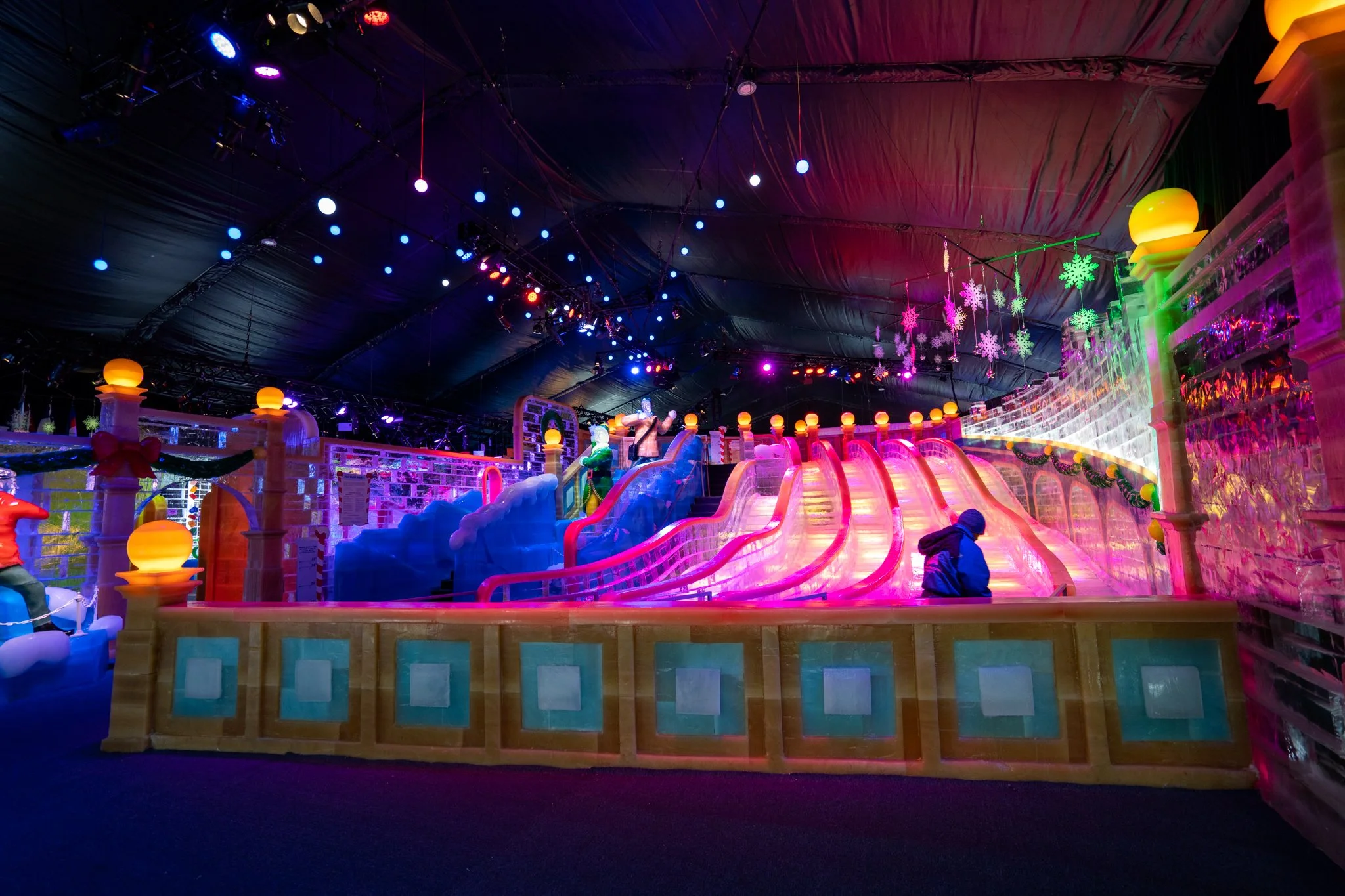 ICE! At Gaylord Texan 
Analog Heart - Art Director
- Slide Room inside 14,000sqft event tent