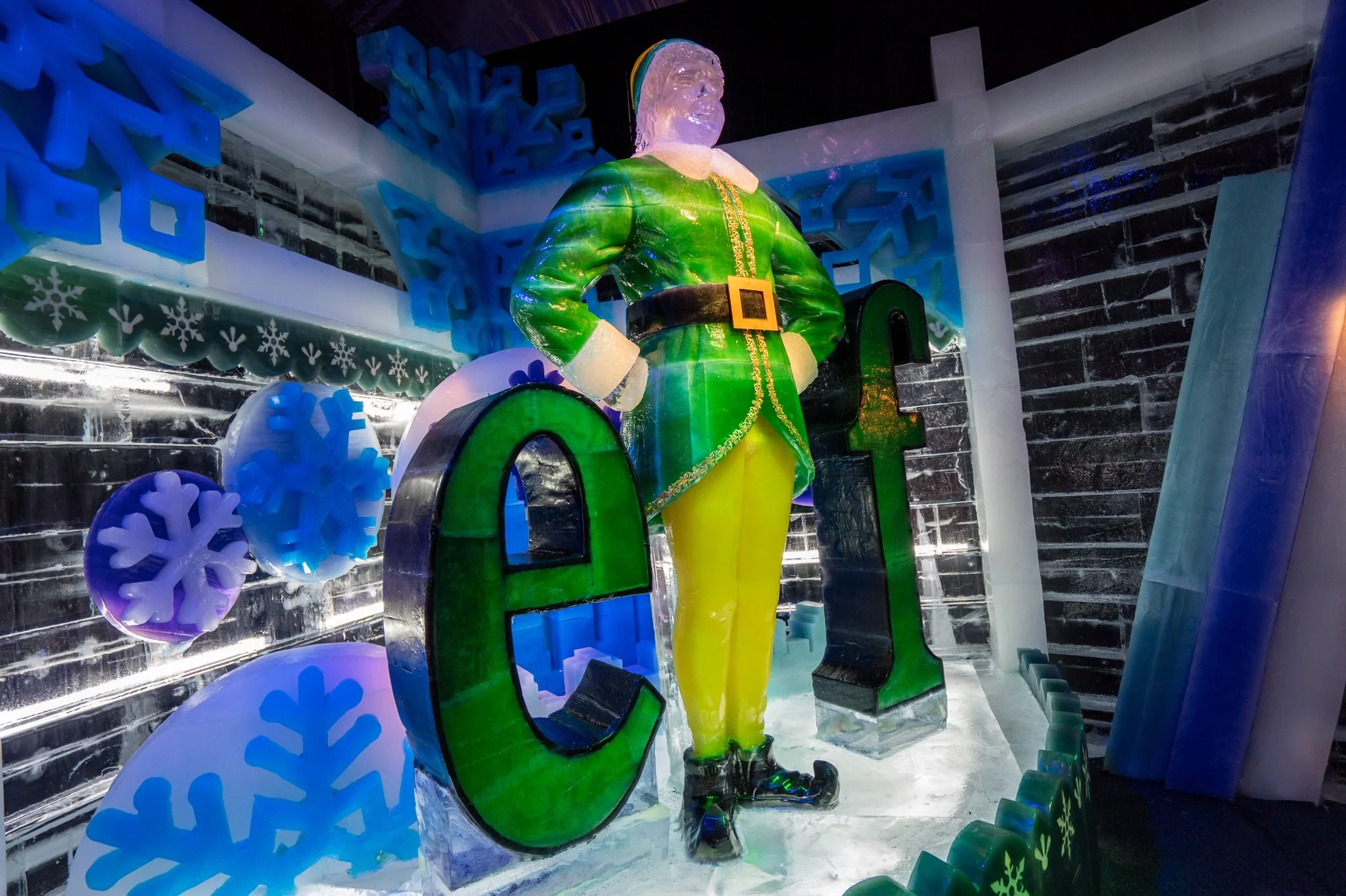 ICE! At Gaylord Texan 
Analog Heart - Art Director
- In Collaboration with Rocky Mountain Productions