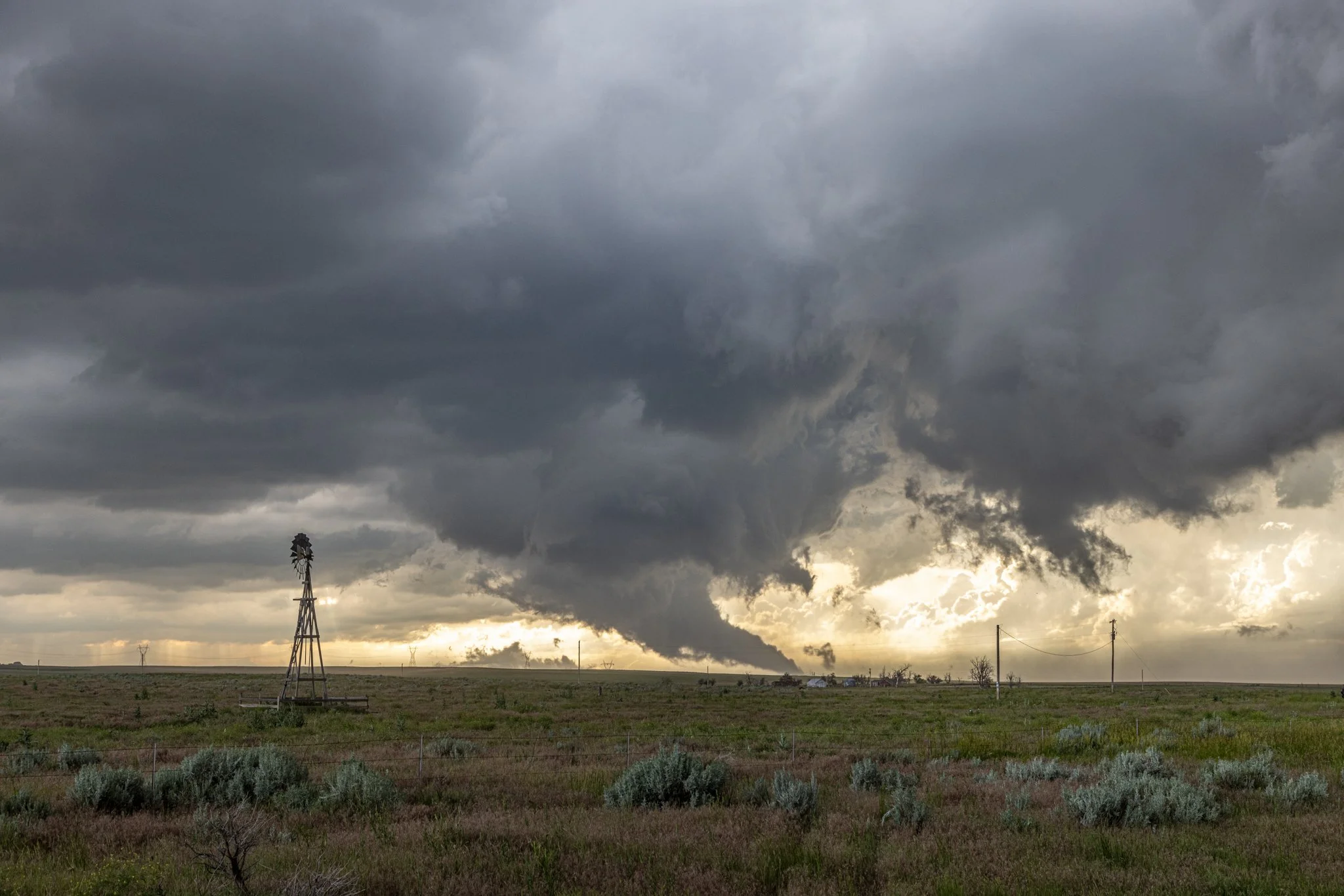 Storm Chase 01 WY.jpg