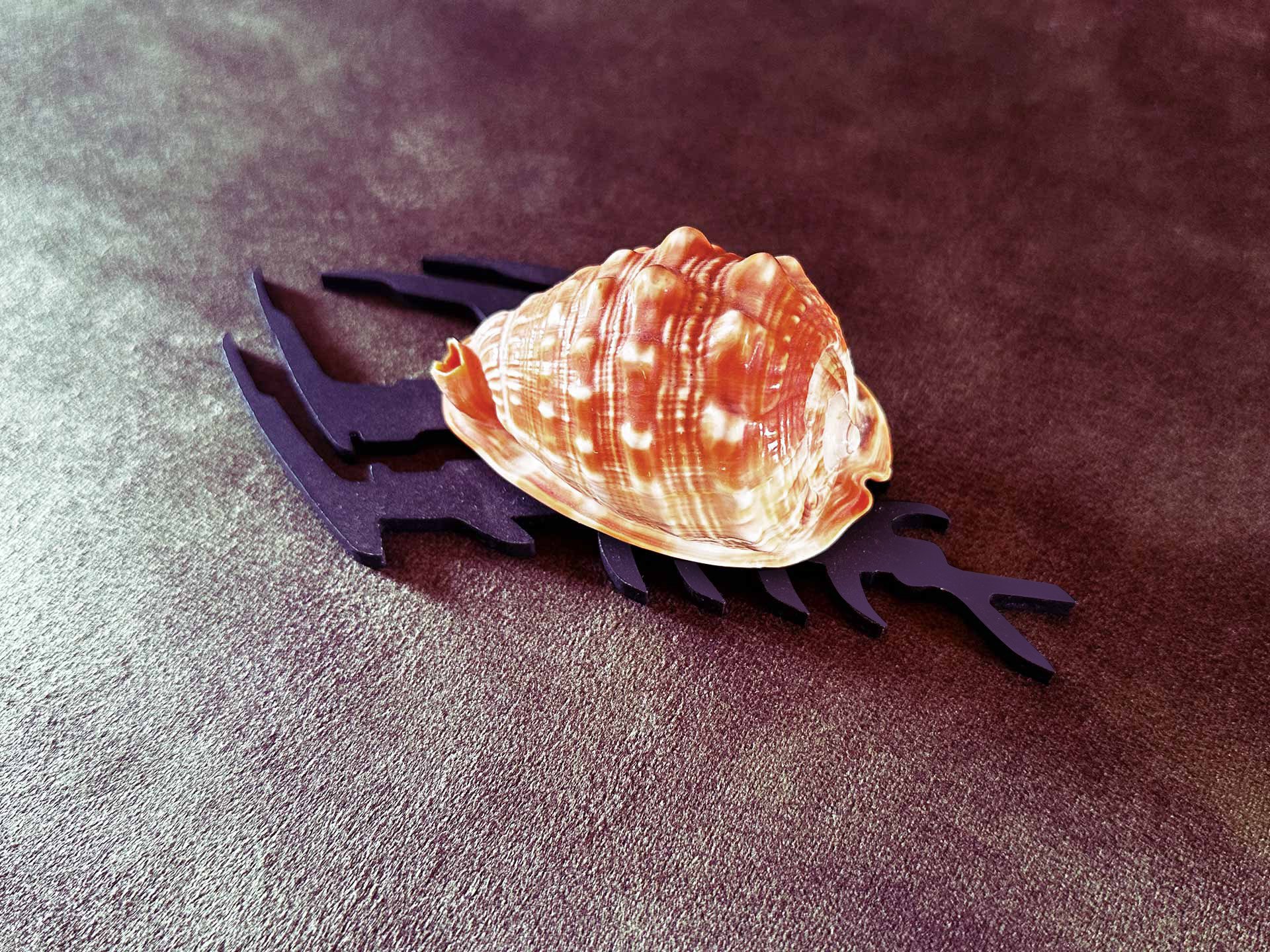 tiny-creature-sculpture-von-hauerland-d.jpg