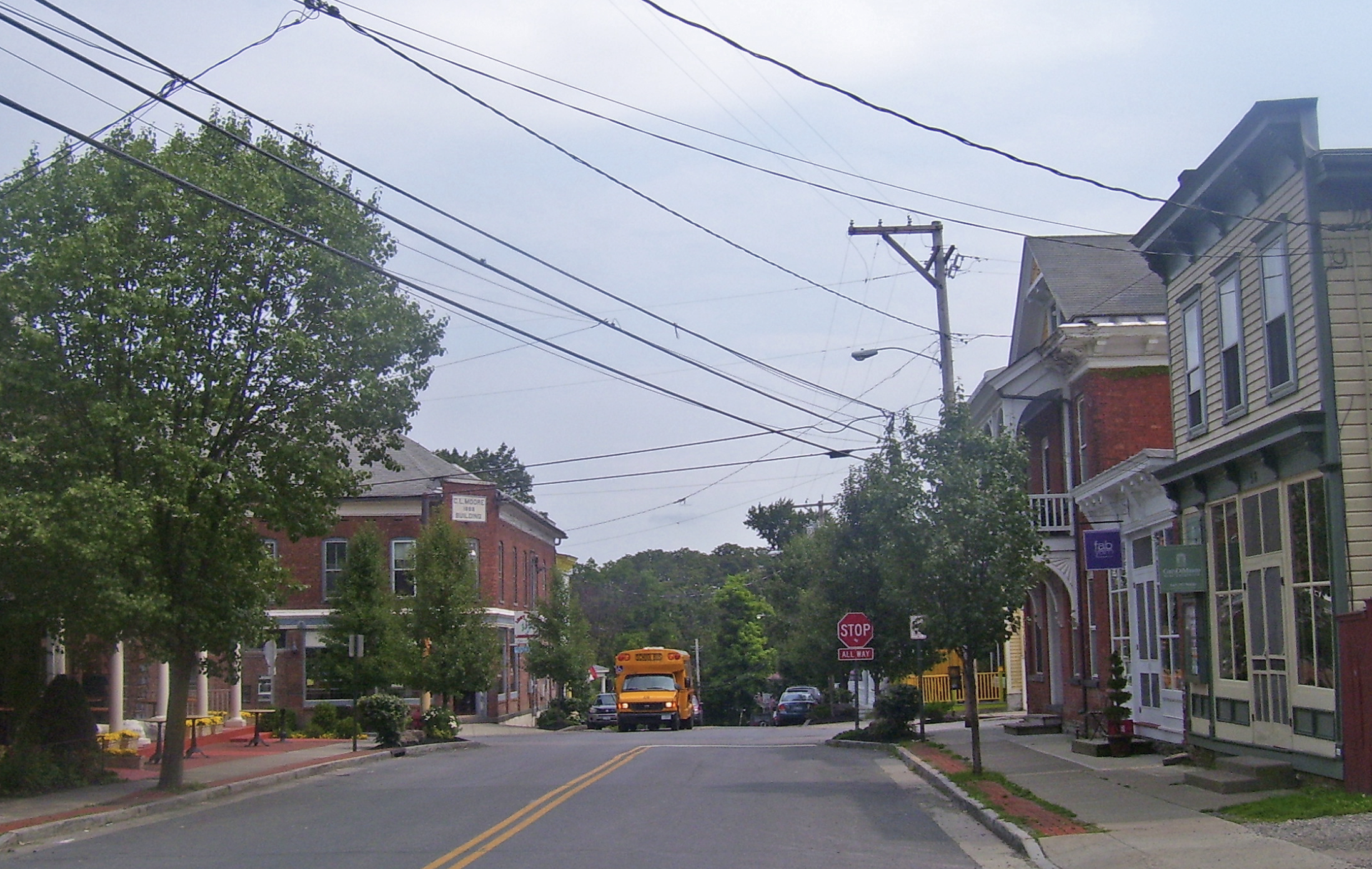 🏡🚚 Moving to Tivoli NY: What New Residents Should Know 