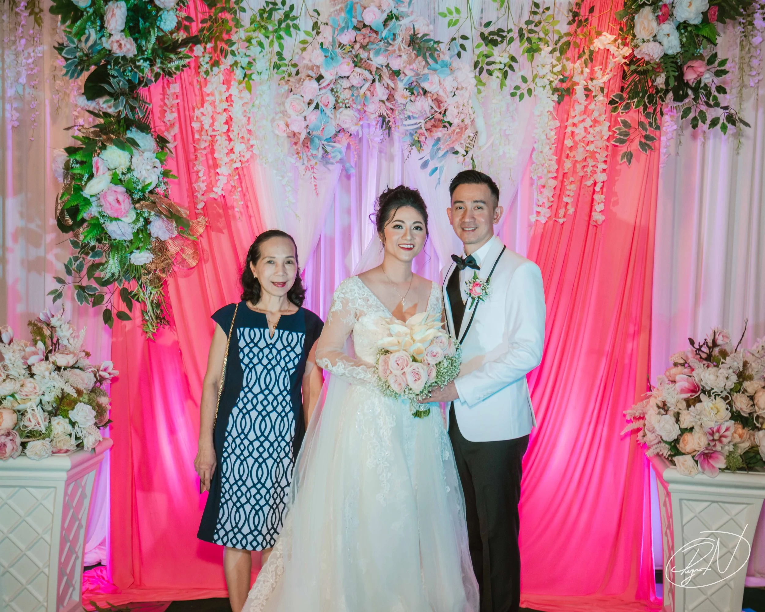 Guest Entrance-120.jpg