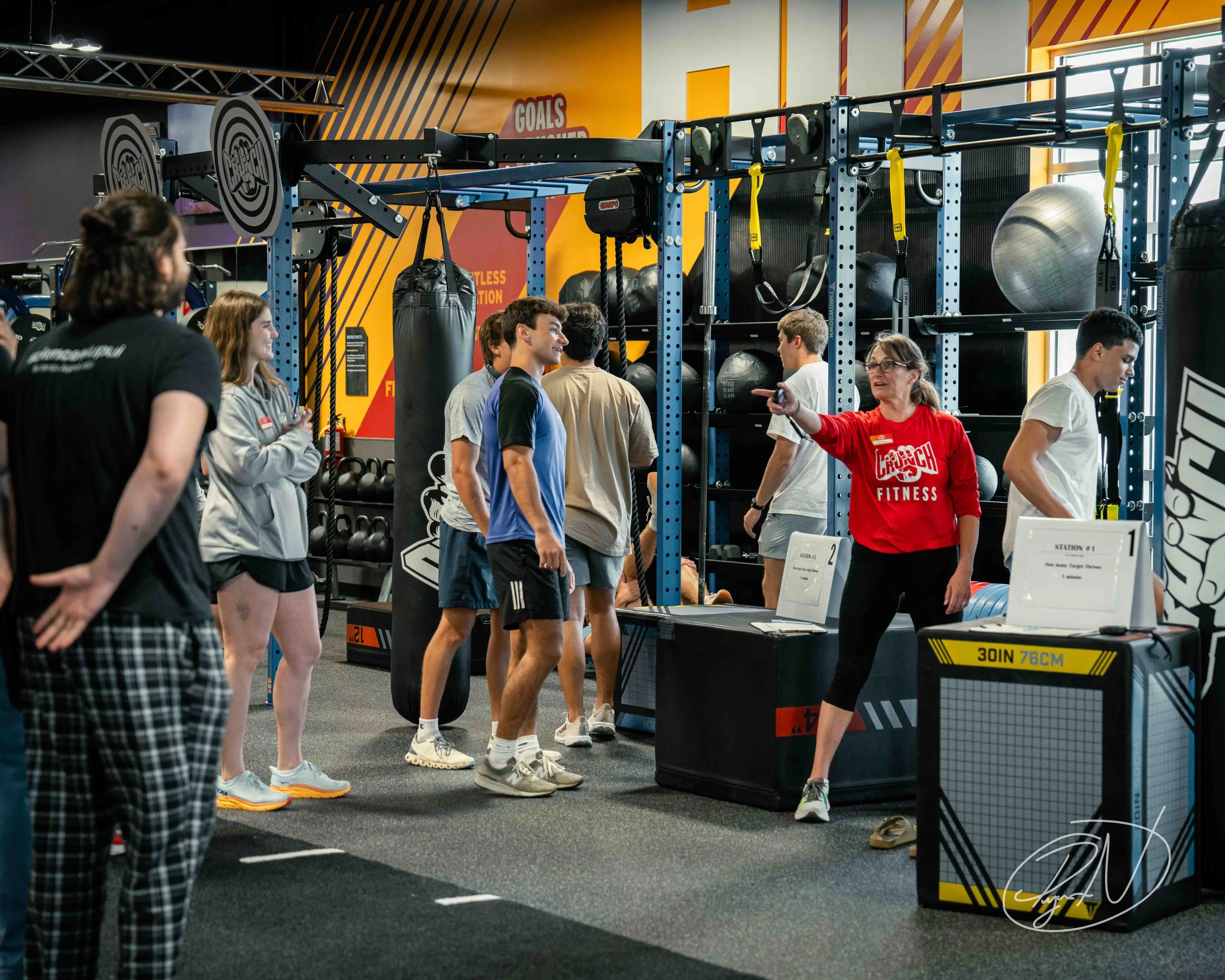 Crunch Fitness-17.jpg