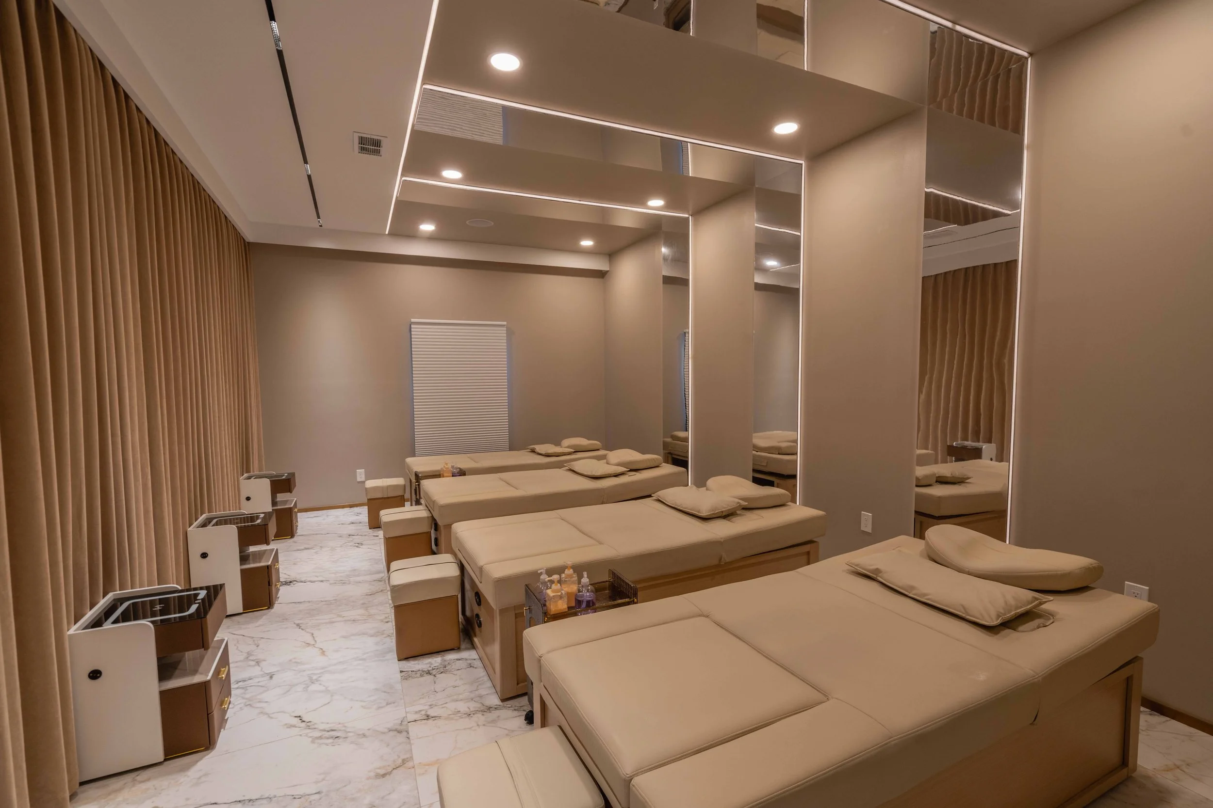 Celeste Interior-32.jpg