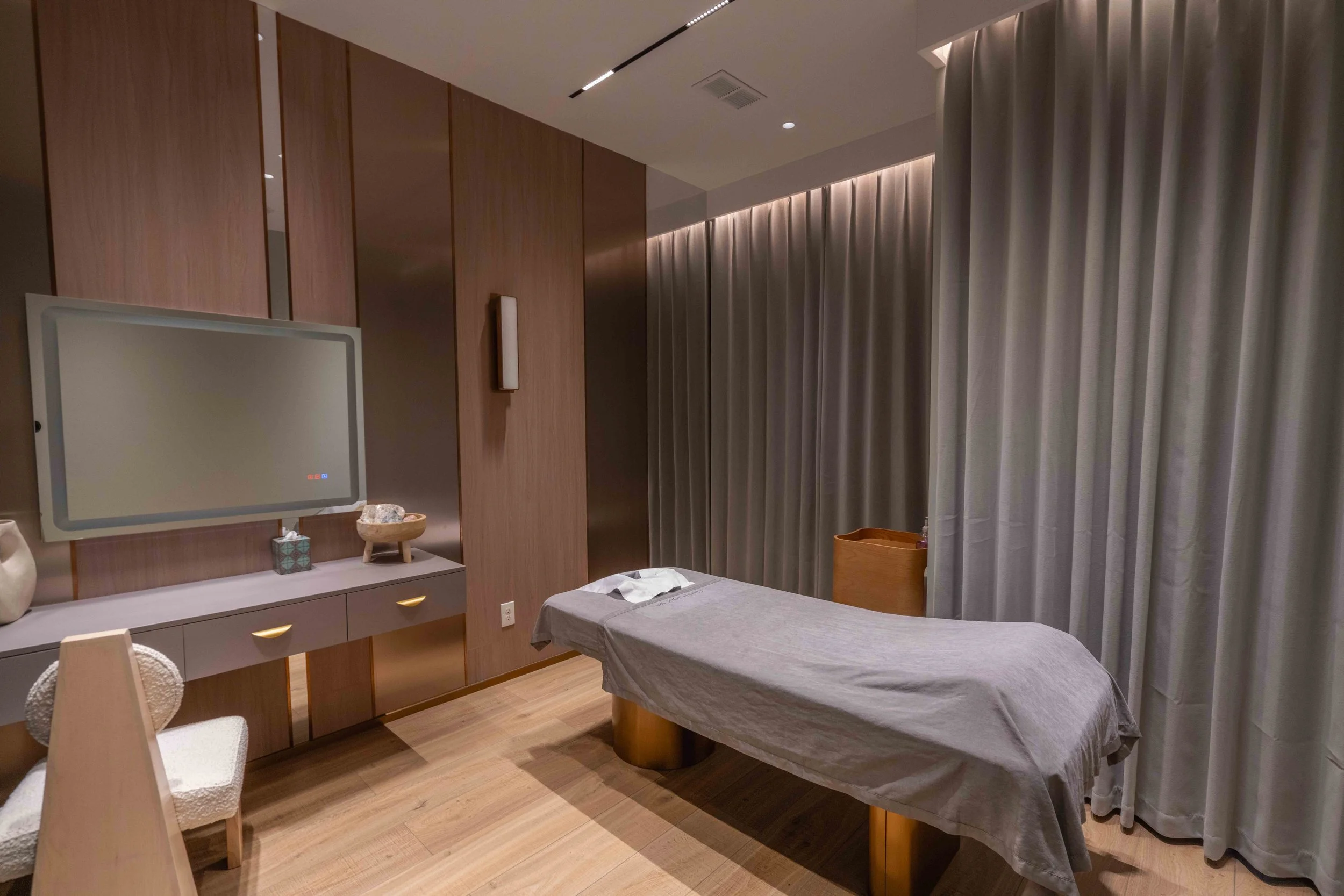 Celeste Interior-11.jpg