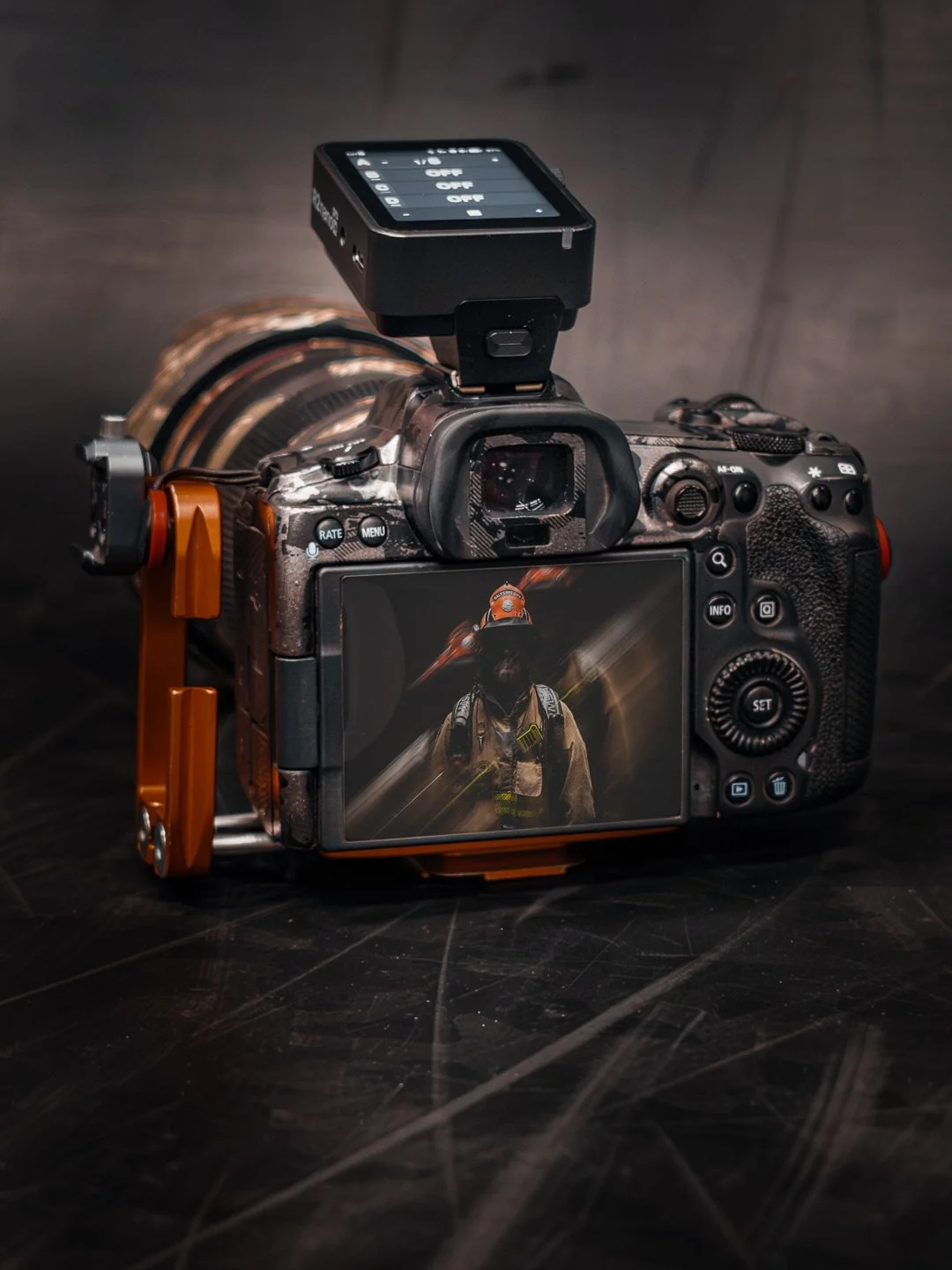 Back of my Camera
________________
I've had these shots envisioned for a while now. I knew exactly what I wanted before even picking up my camera. Thankfully, I finally found the time and willing participants to bring my vision to life. There's nothi