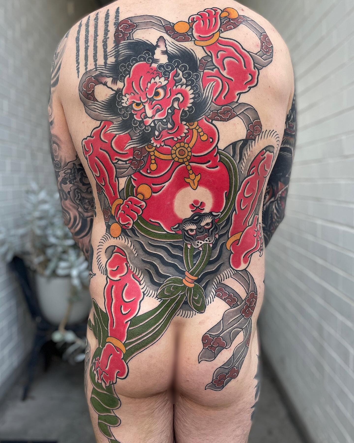 Phase 1 complete for @sdreezy on his Raijin backpiece. We knocked this out in 2 months, amazing effort on his behalf. Background to come next year