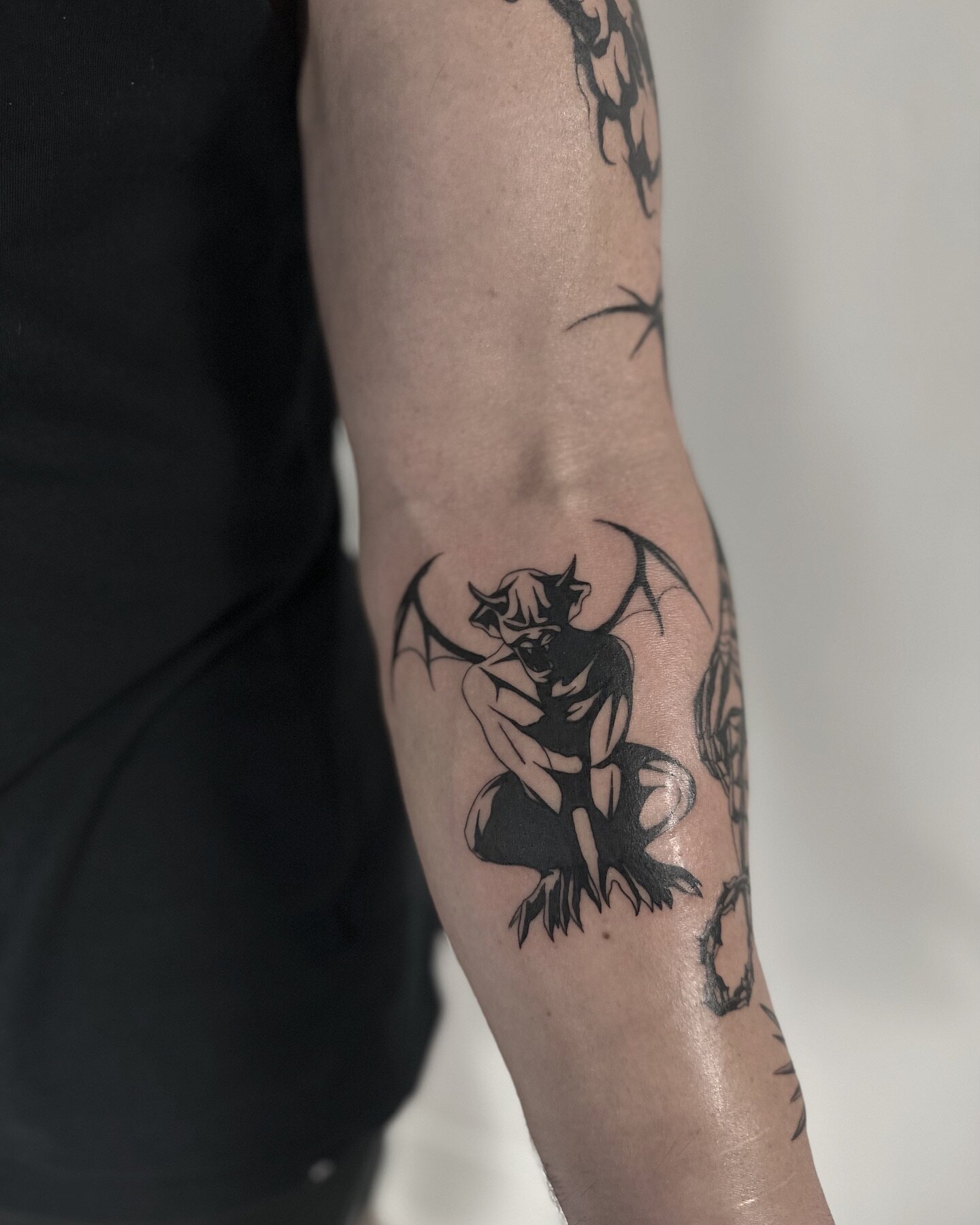 Gargoyle on Darrell 🖤 done @wa.ink.tattoo thanks dude! 🖤